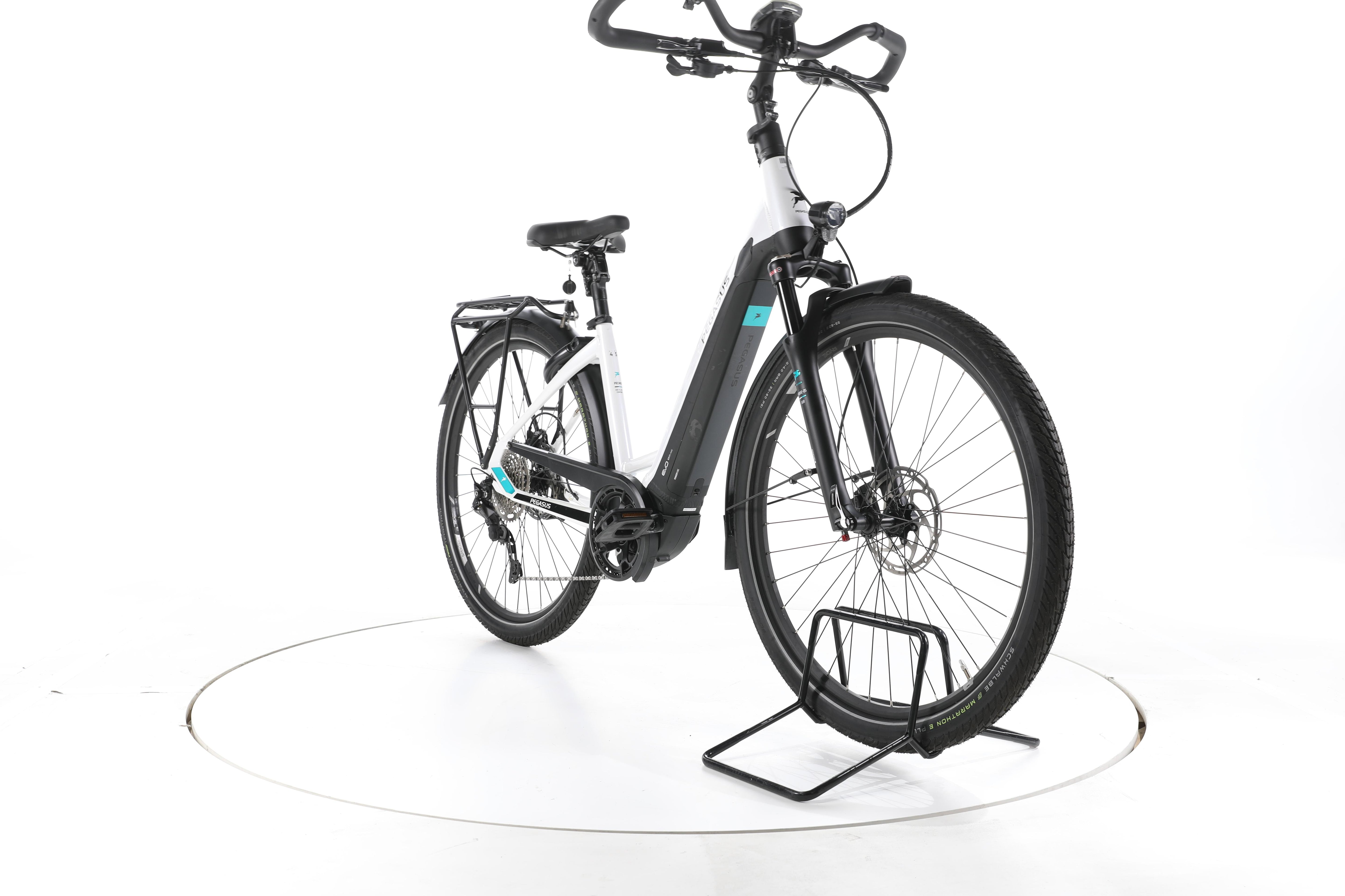 Pegasus Premio Evo 10 Lite Trekking E-Bike Tiefeinsteiger - Image 3