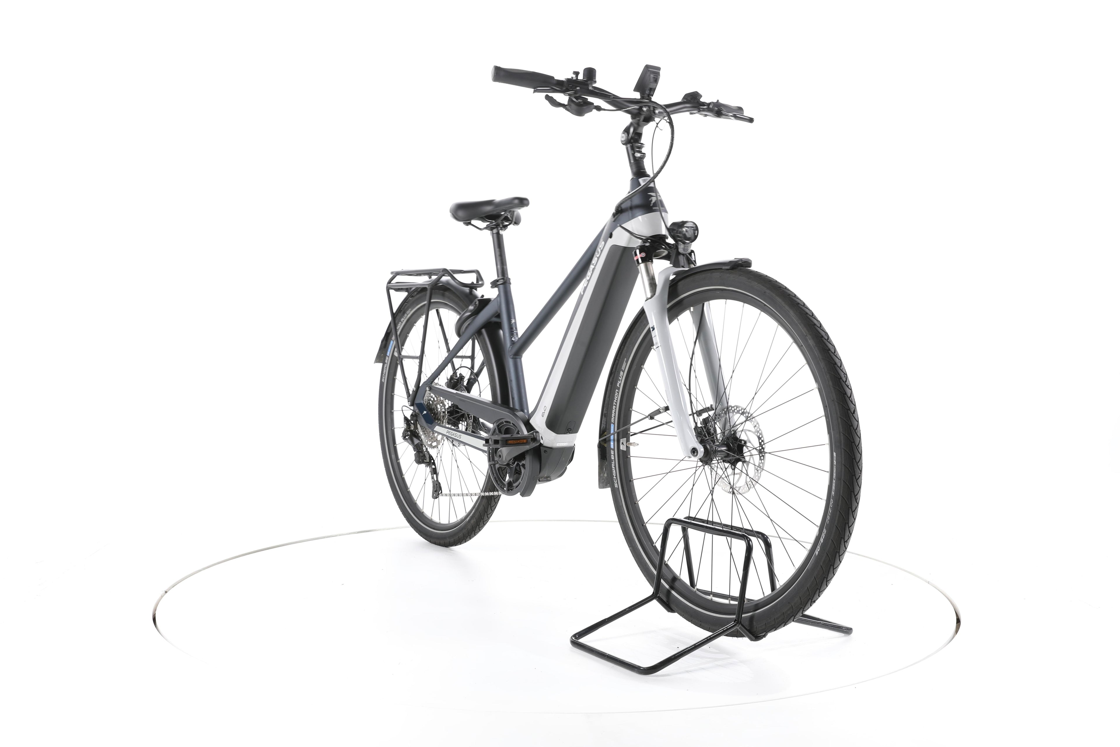 Pegasus Premio EVO 10 Lite Trekking E-Bike - Image 3