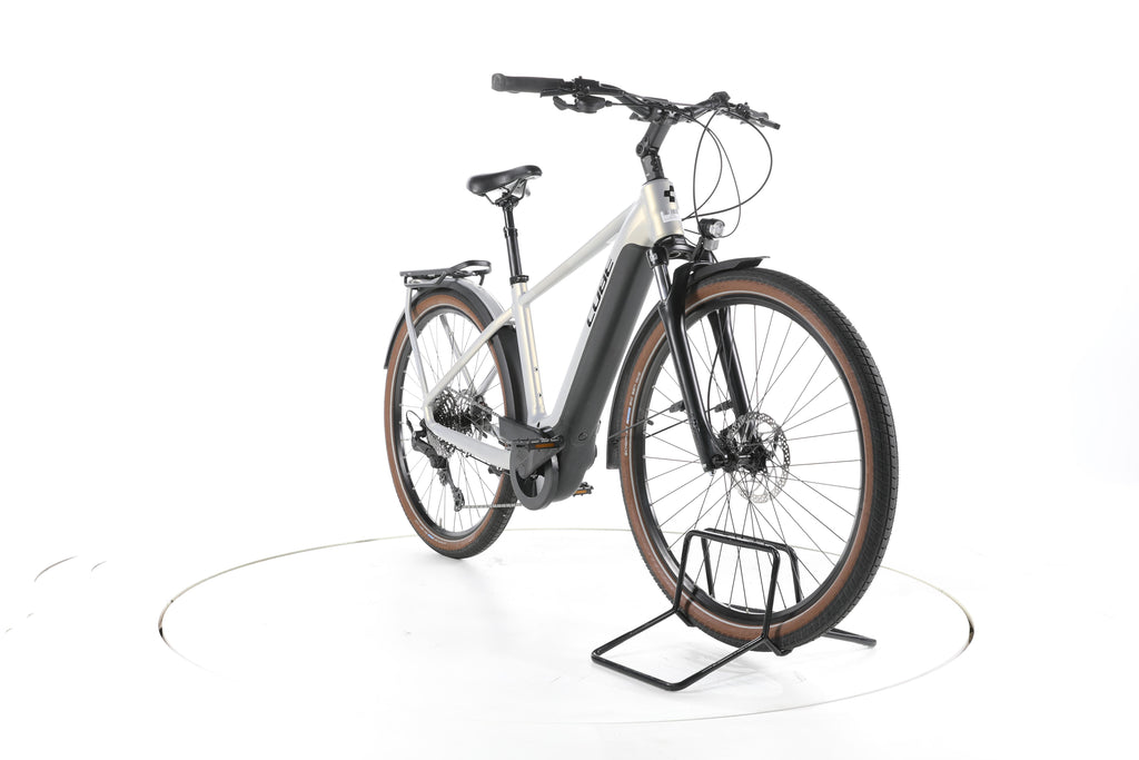 Cube Touring Hybrid Pro Trekking E-Bike 2024 - Image 3