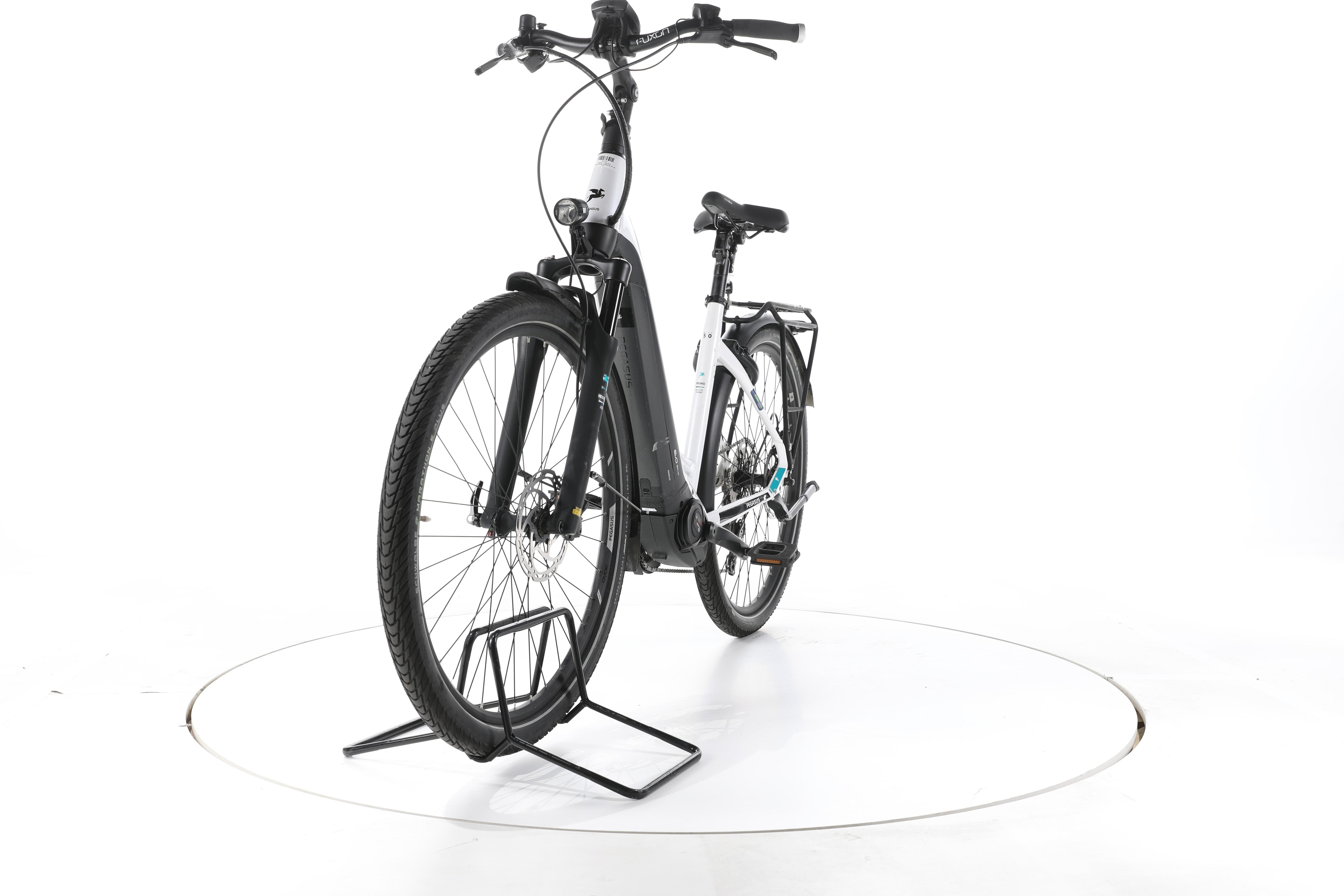 Pegasus Premio Evo Lite Comfort Trekking E-Bike Tiefeinsteiger - Image 5