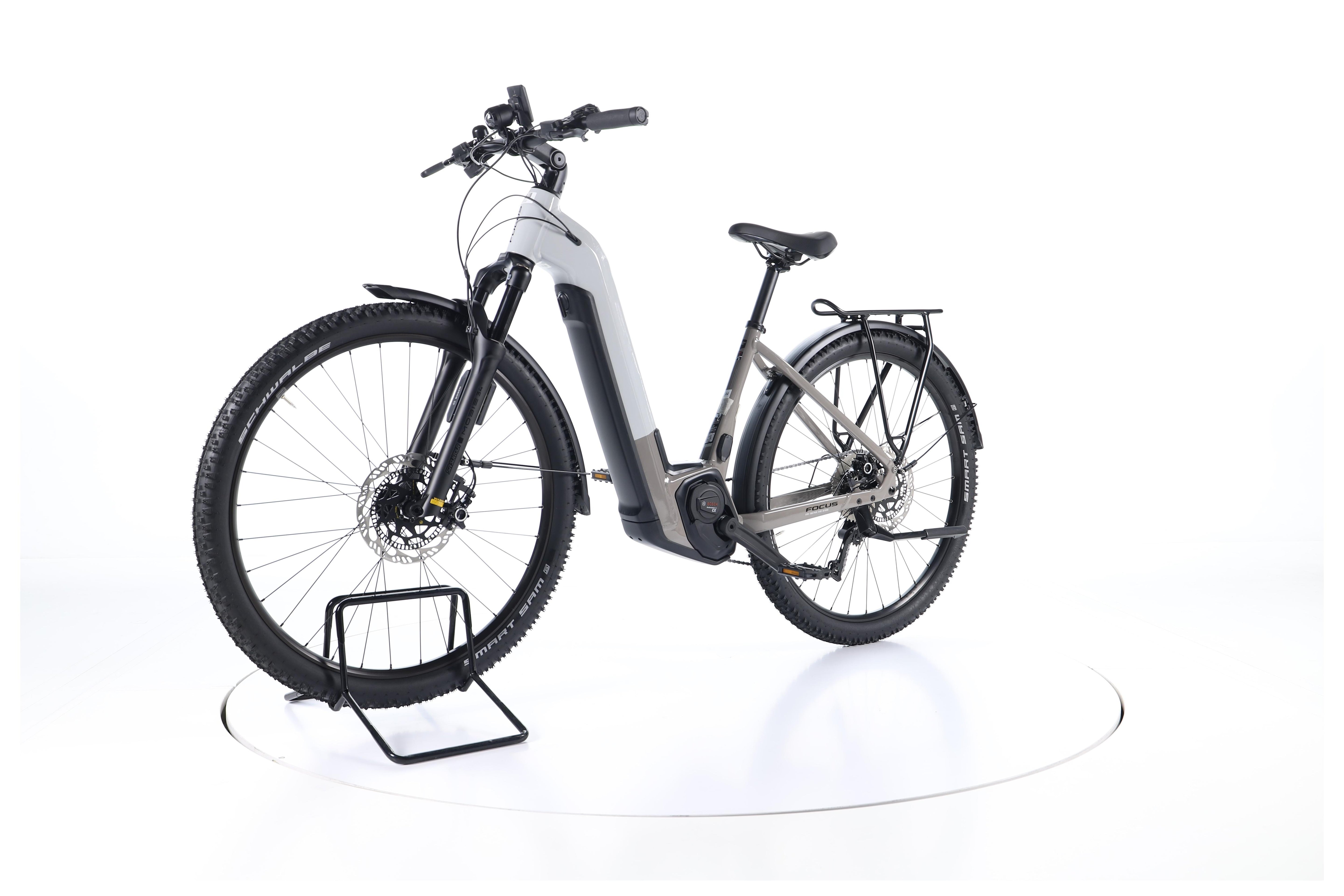 Focus Planet² 6.8 Trekking E-Bike Tiefeinsteiger - Image 6