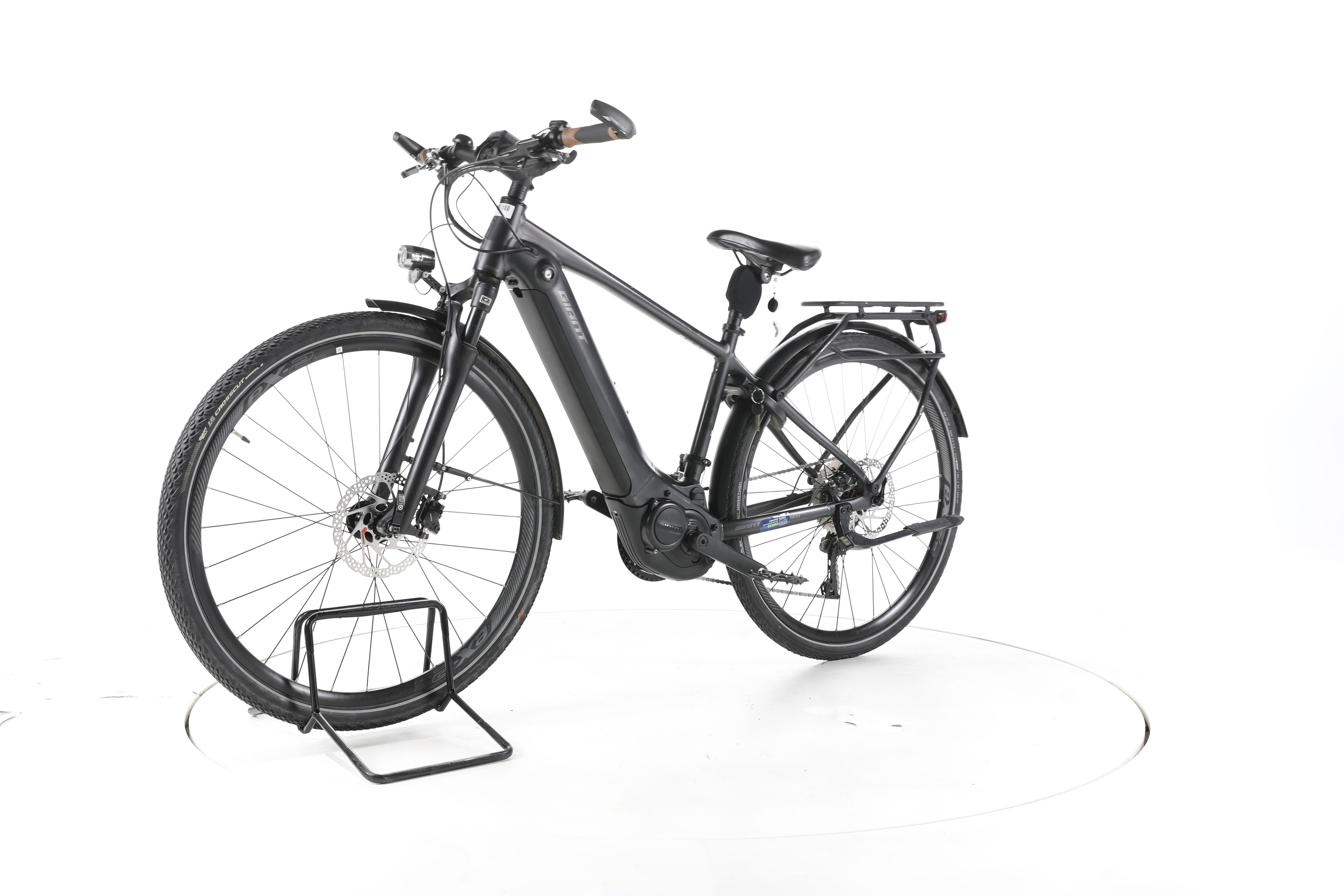 Giant Explore E+ 1 Trekking E-Bike - Image 6