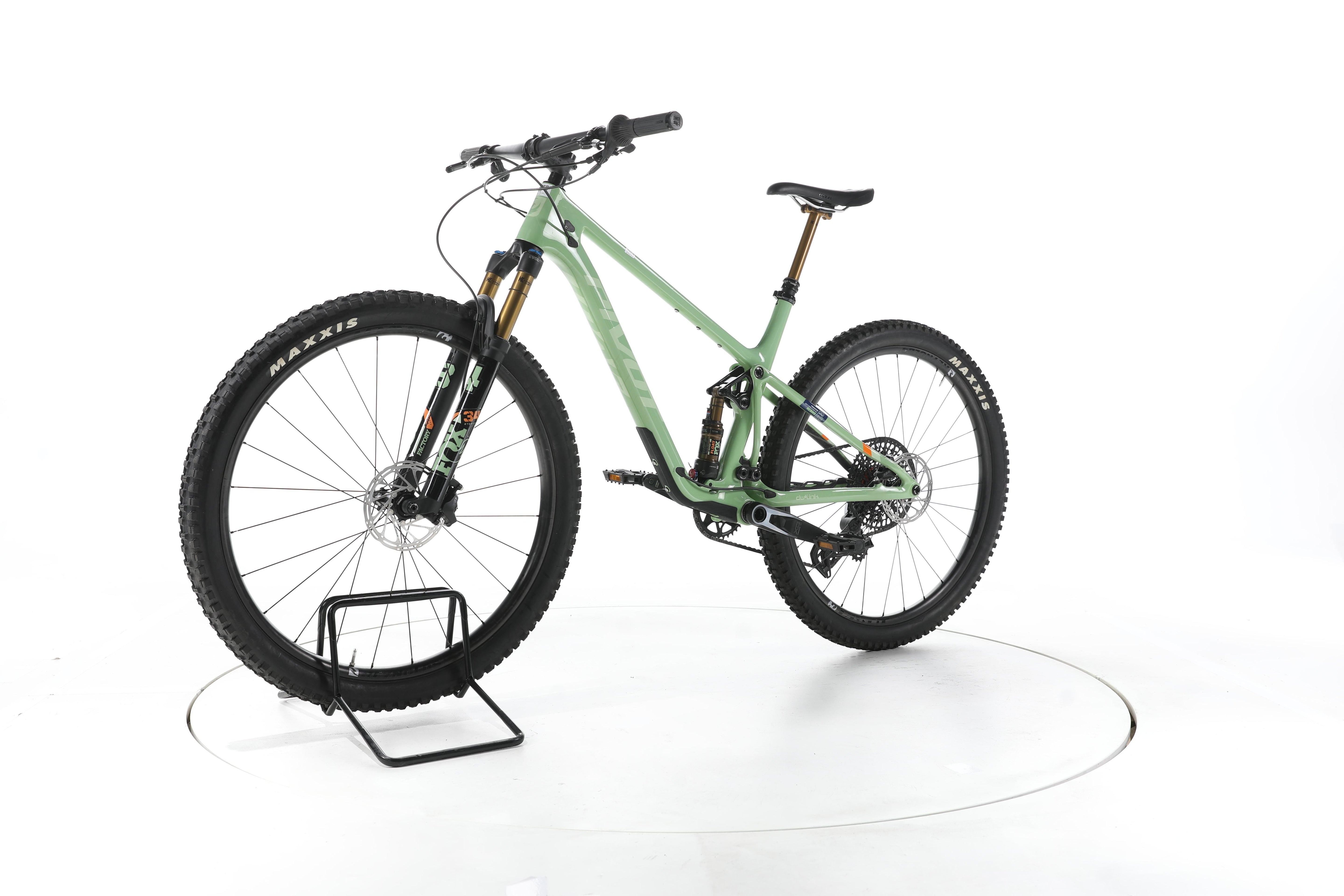 Pivot Cycles Mach 4 SL - Image 6