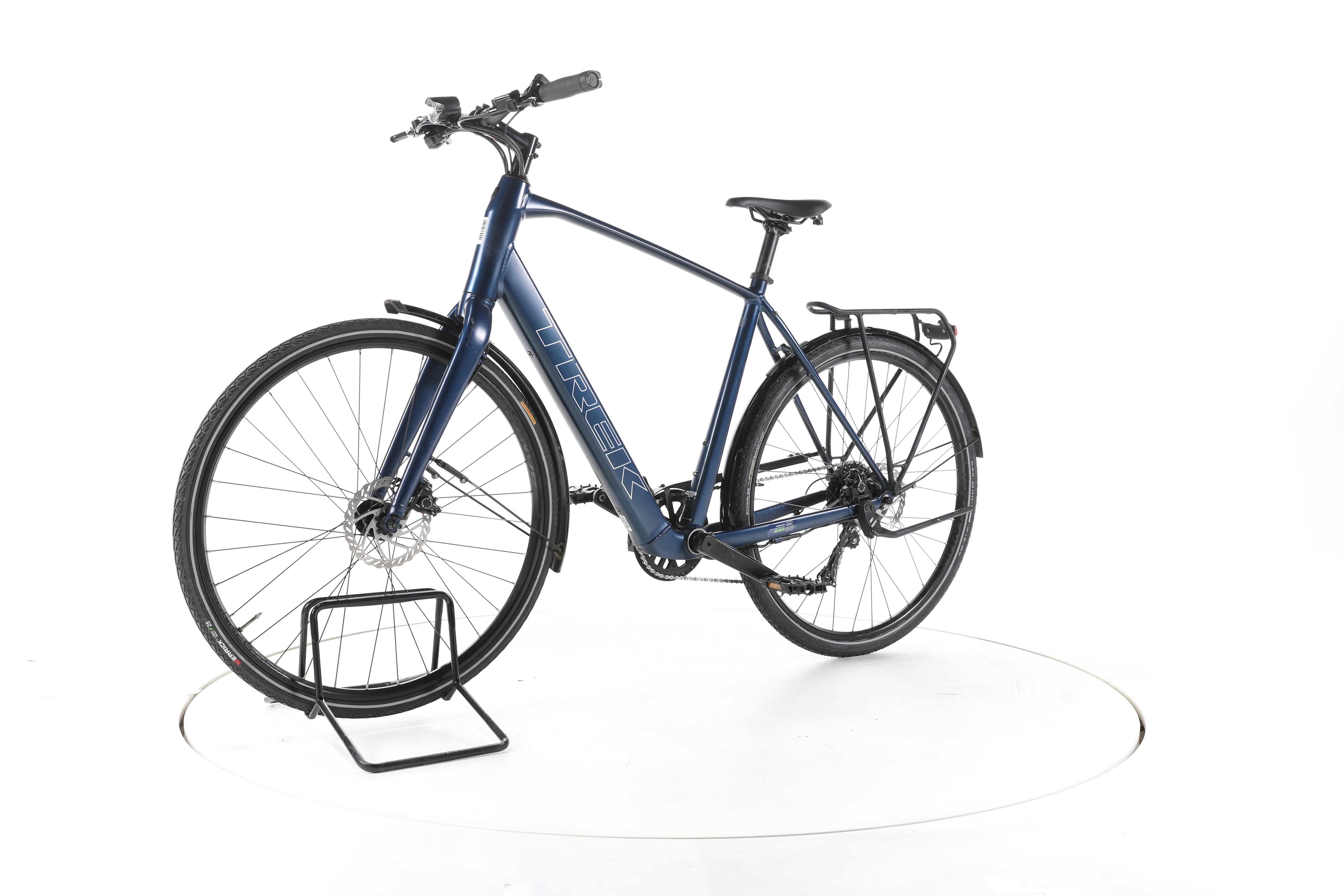 Trek FX+ 2 Trekking E-Bike - Image 6