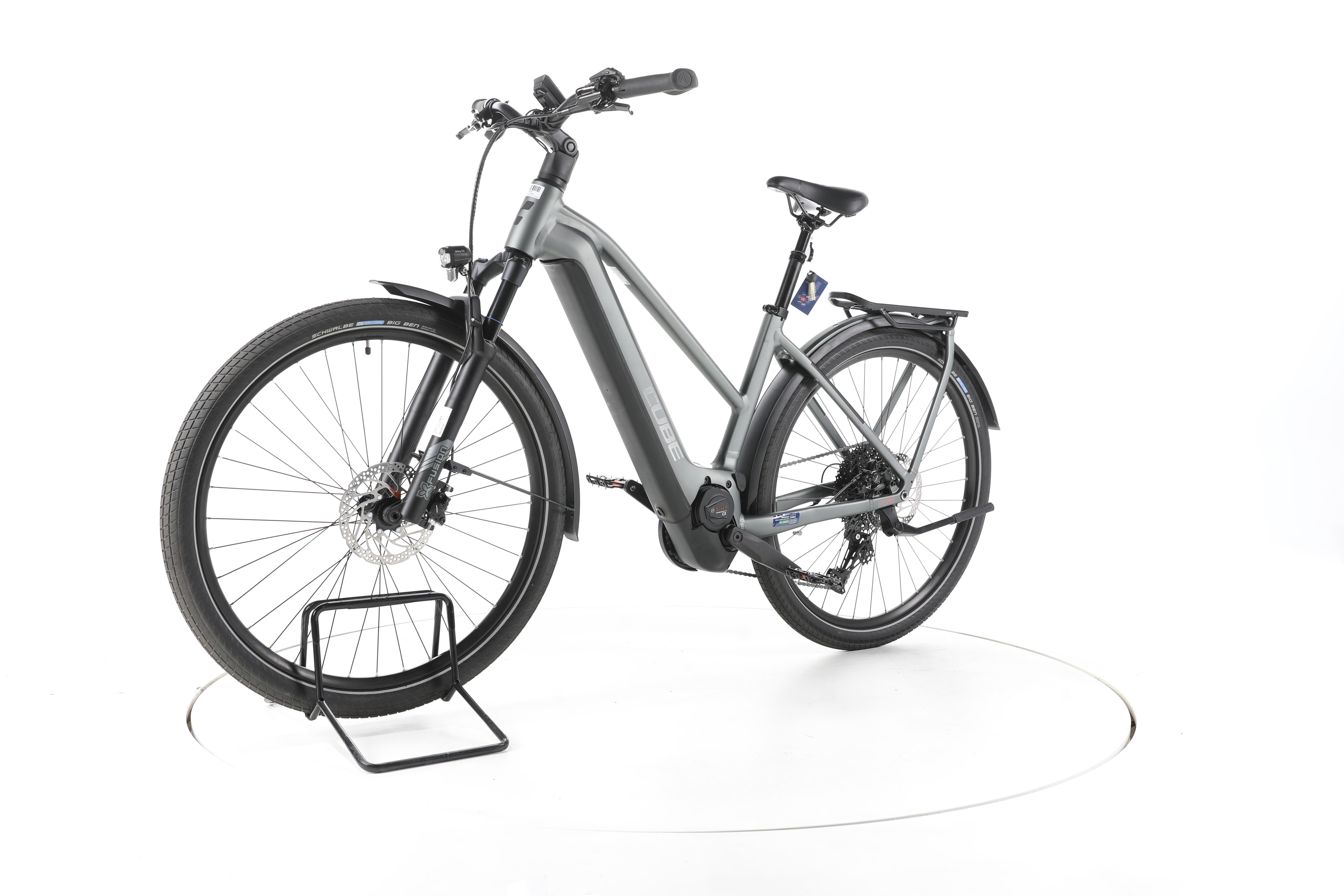 Cube Kathmandu Hybrid Pro Trekking E-Bike - Image 6