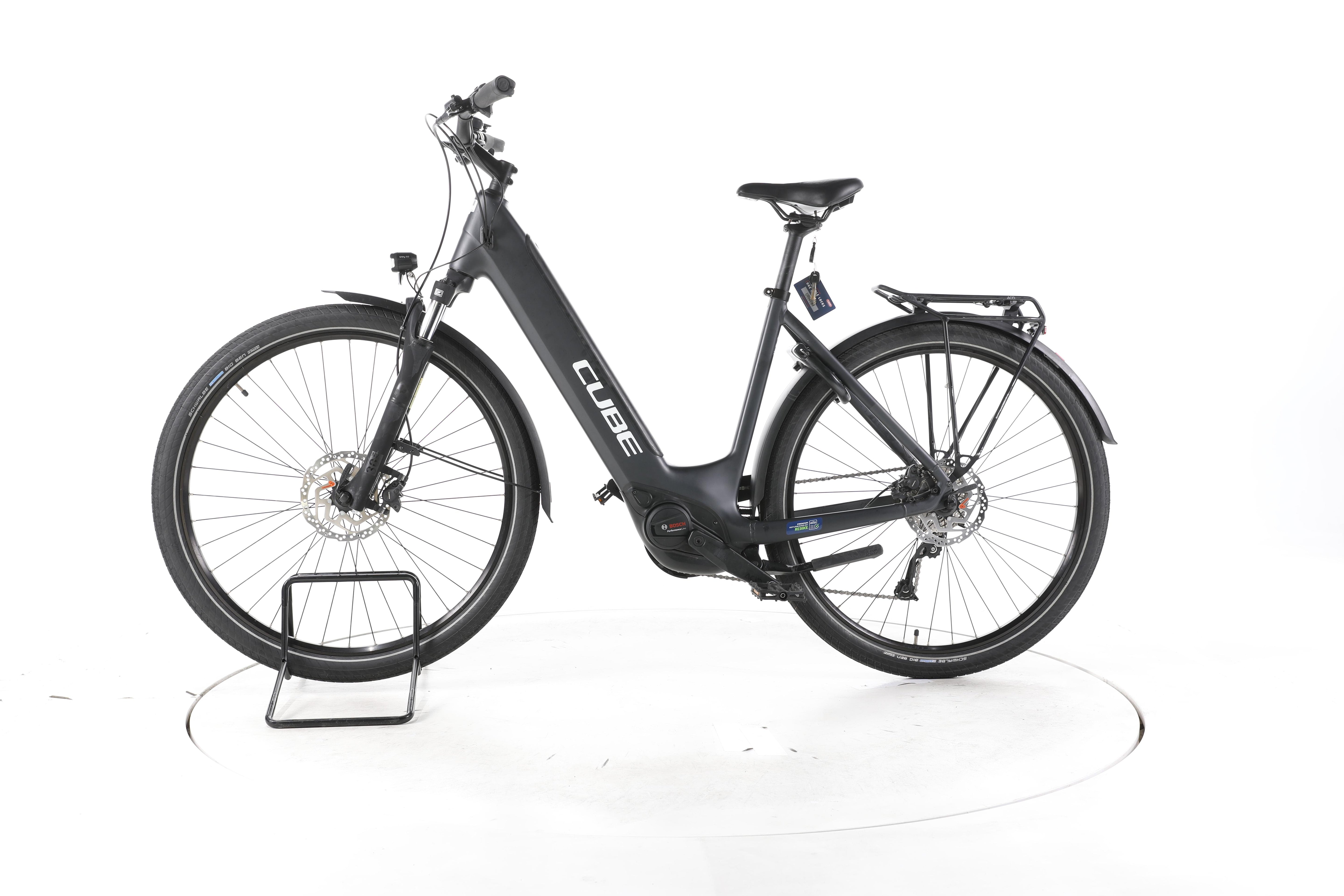 Cube Touring Hybrid ONE Trekking E-Bike Tiefeinsteiger - Image 7