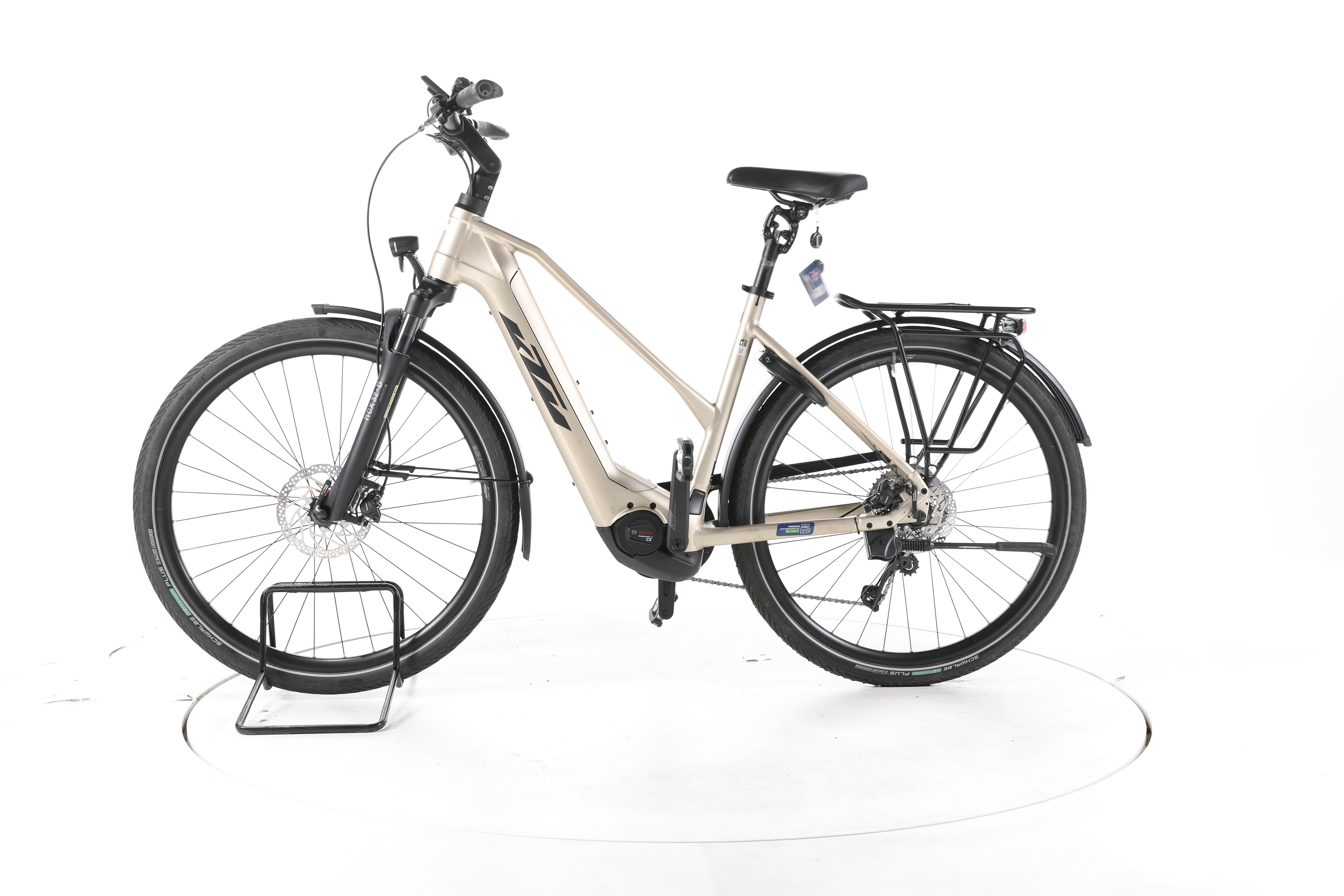 KTM Macina Style 740 Trekking E-Bike - Image 7