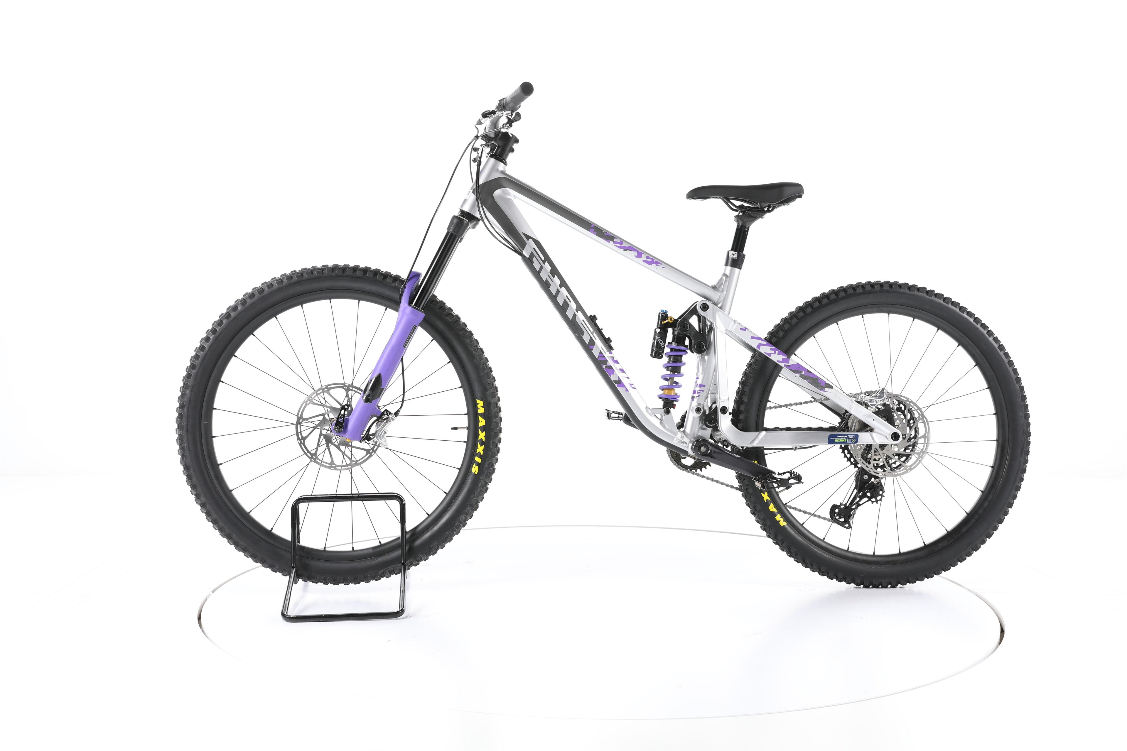 Ghost Riot AM Full Party - Image 7