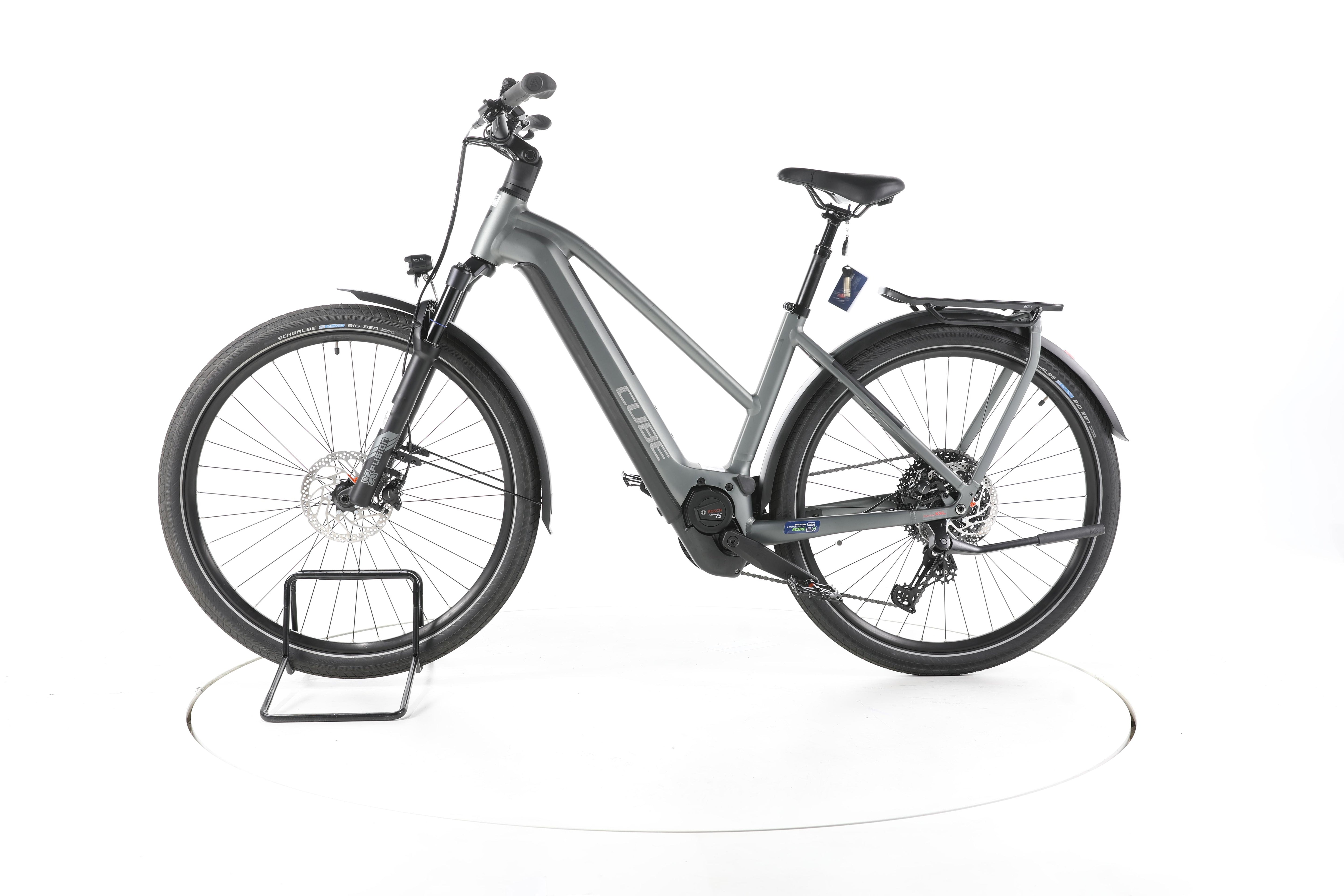 Cube Kathmandu Hybrid Pro Trekking E-Bike - Image 7