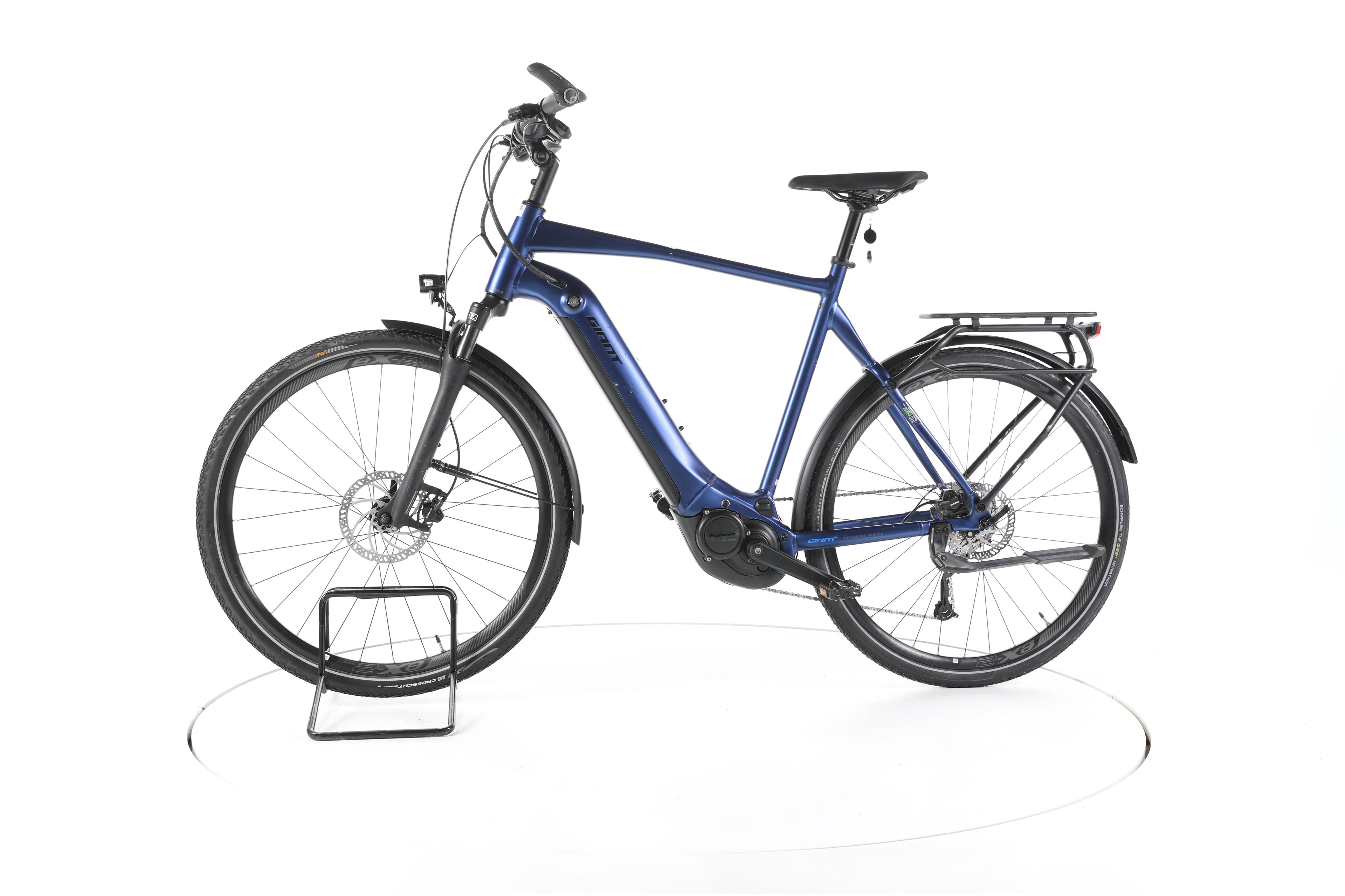 Giant Explore E+2 Trekking E-Bike - Image 7