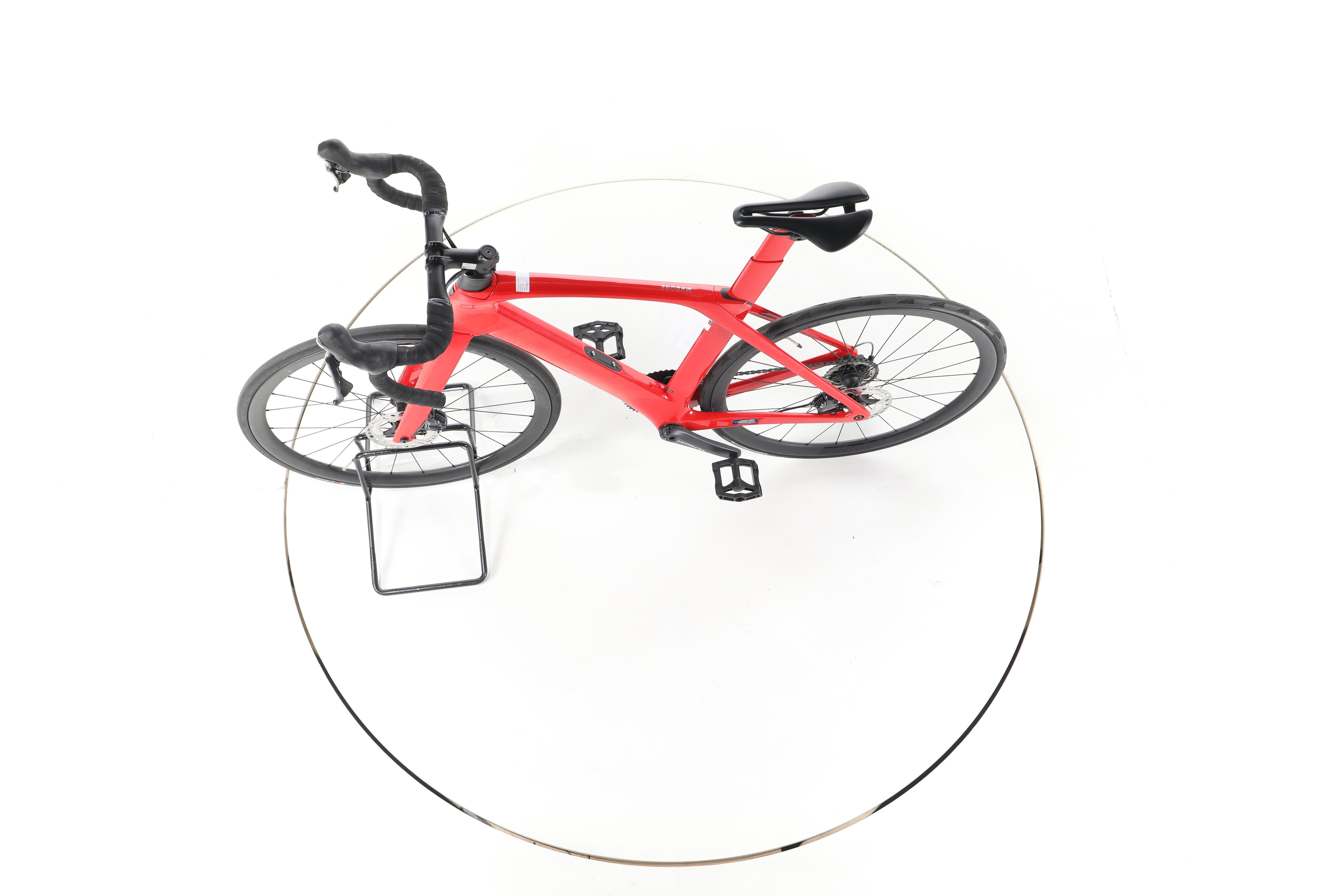 Trek Madone SL 6 Gen 6 - Image 7