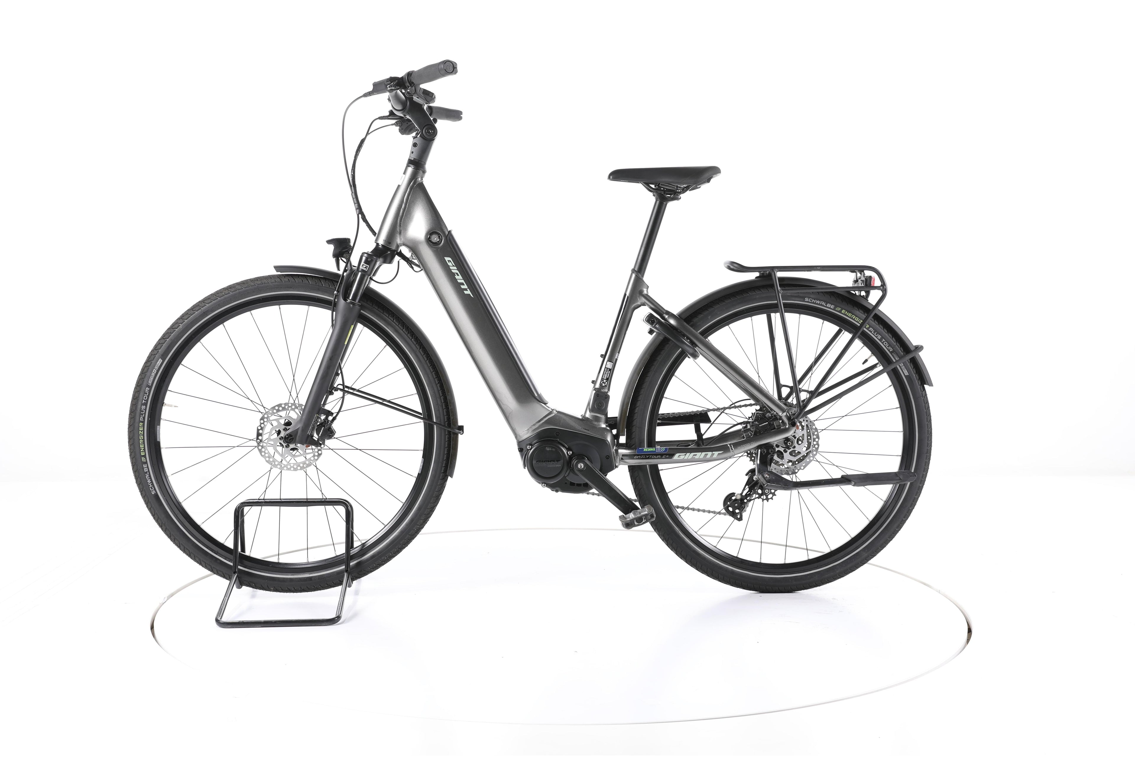 Giant DailyTour E+ 2 Trekking E-Bike Tiefeinsteiger - Image 7