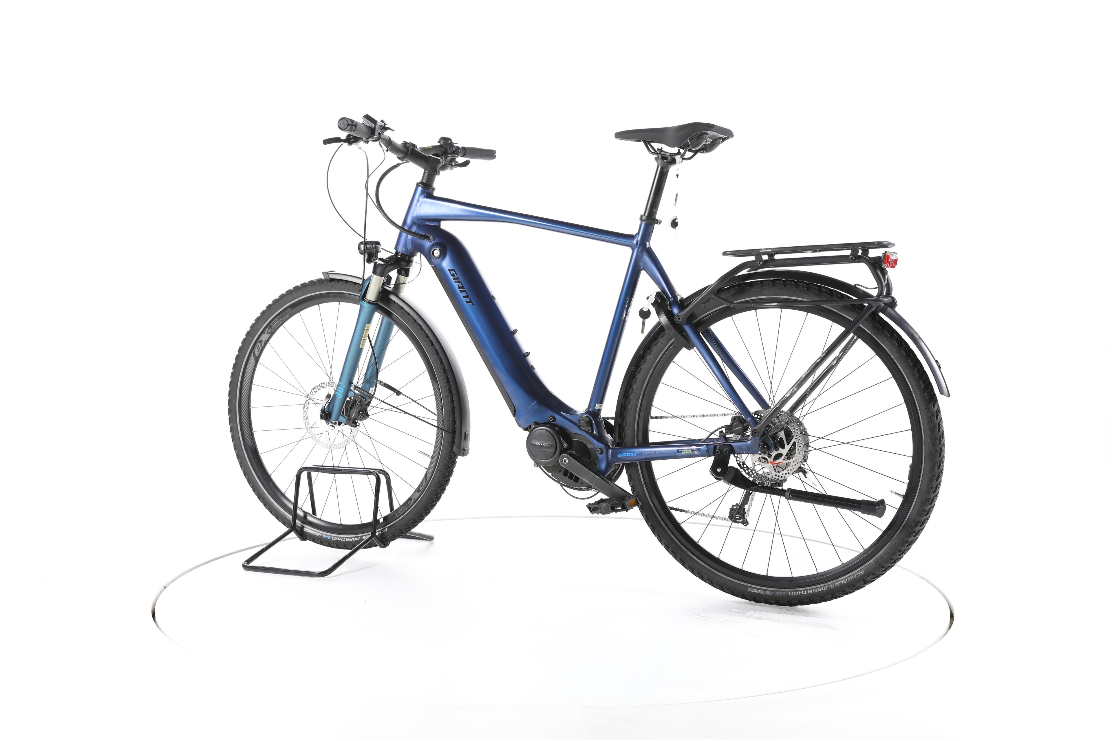 Giant Explore E+ 2 Trekking E-Bike - Image 8