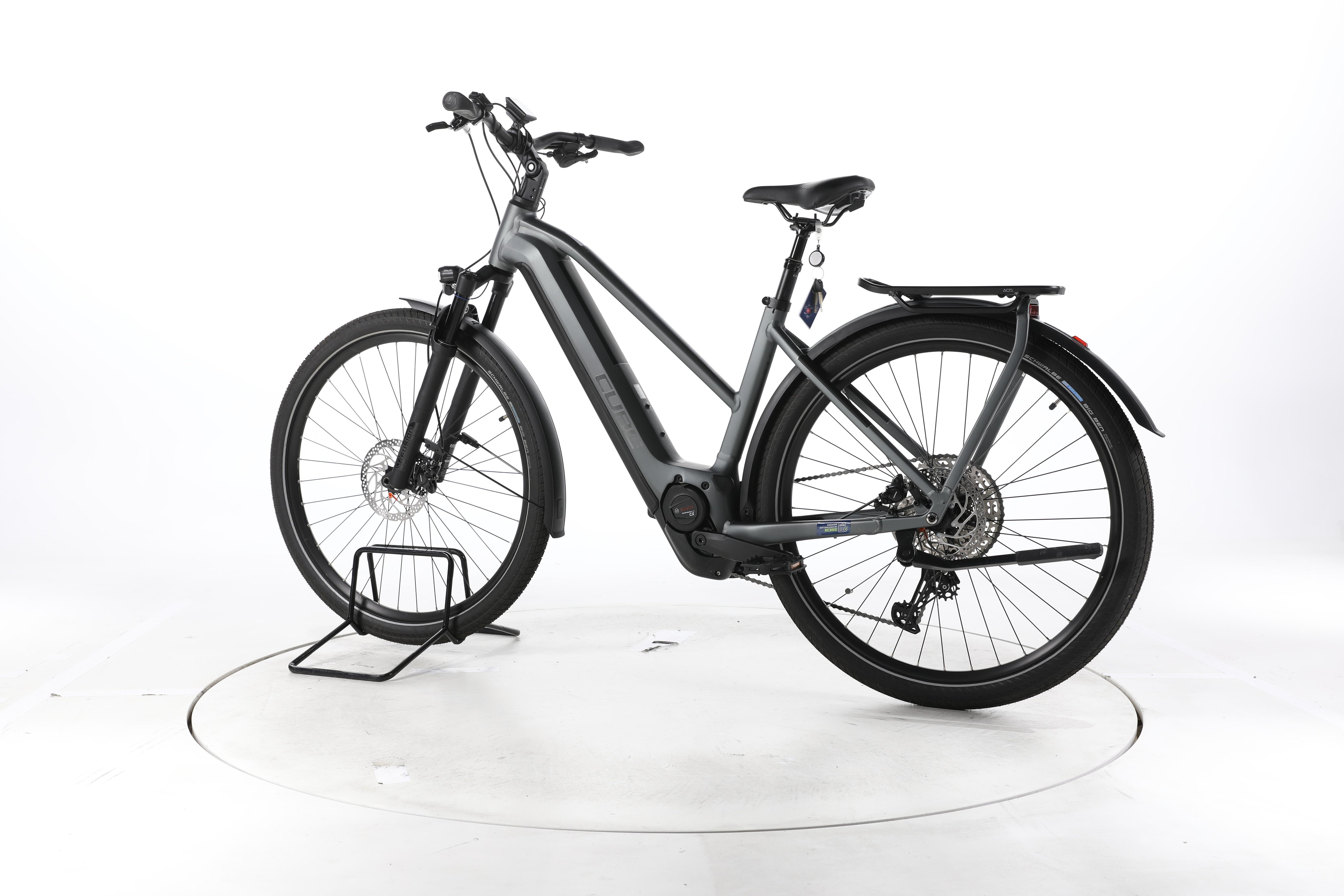 Cube Kathmandu Hybrid Pro Trekking E-Bike - Image 8