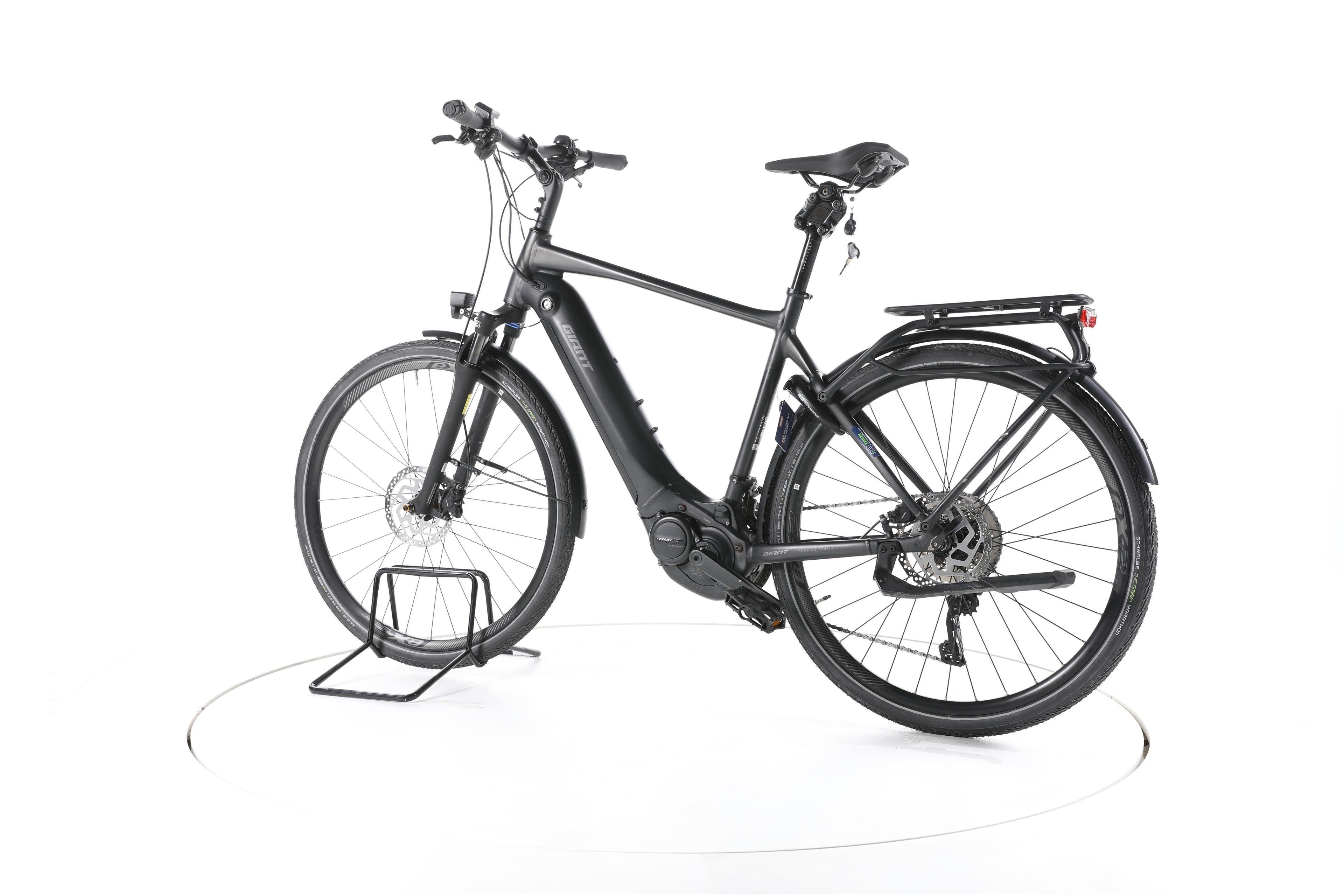 Giant Explore E+ 1 Trekking E-Bike - Image 8