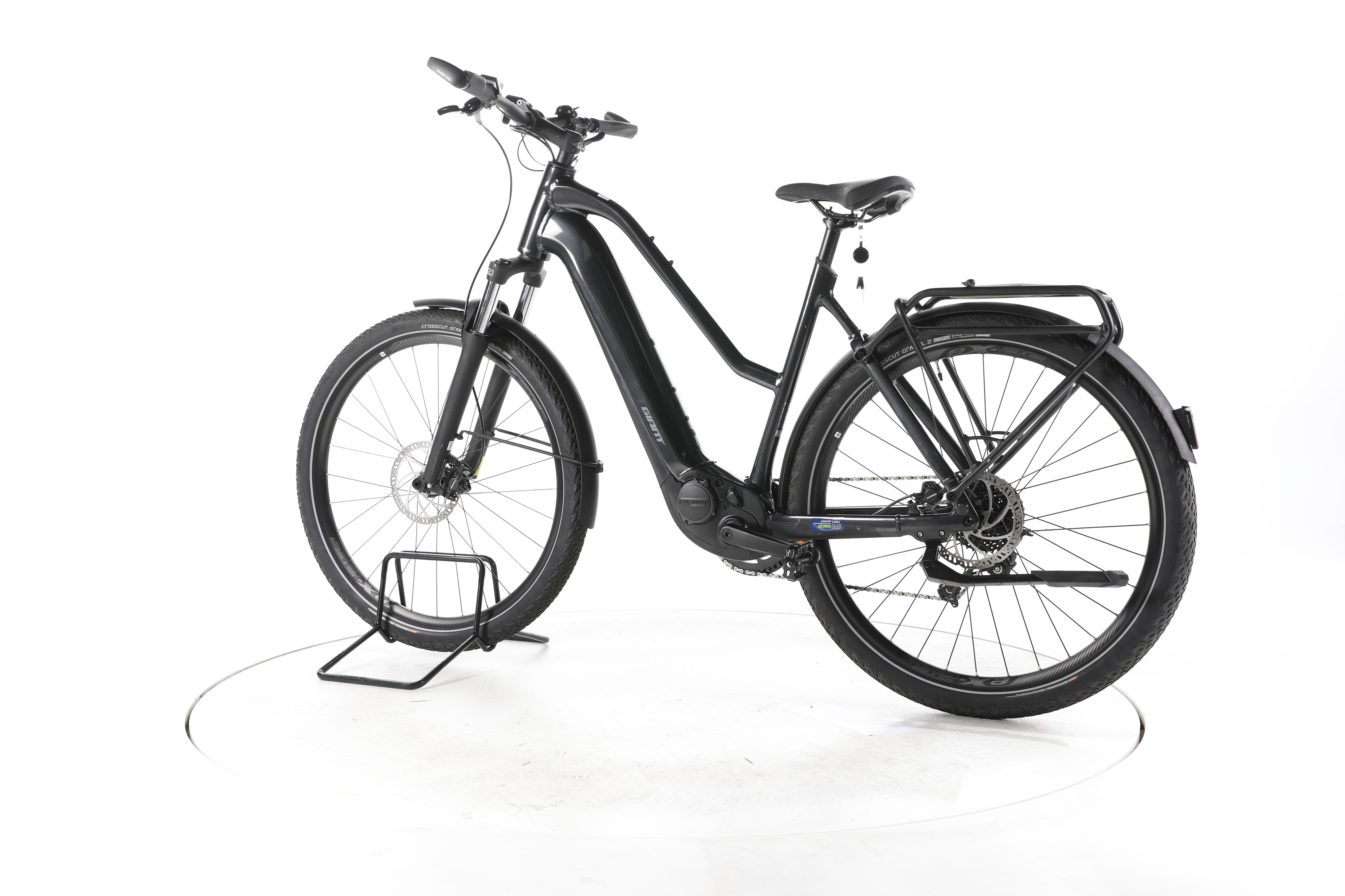 Giant Explore E+ 2 Trekking E-Bike - Image 8