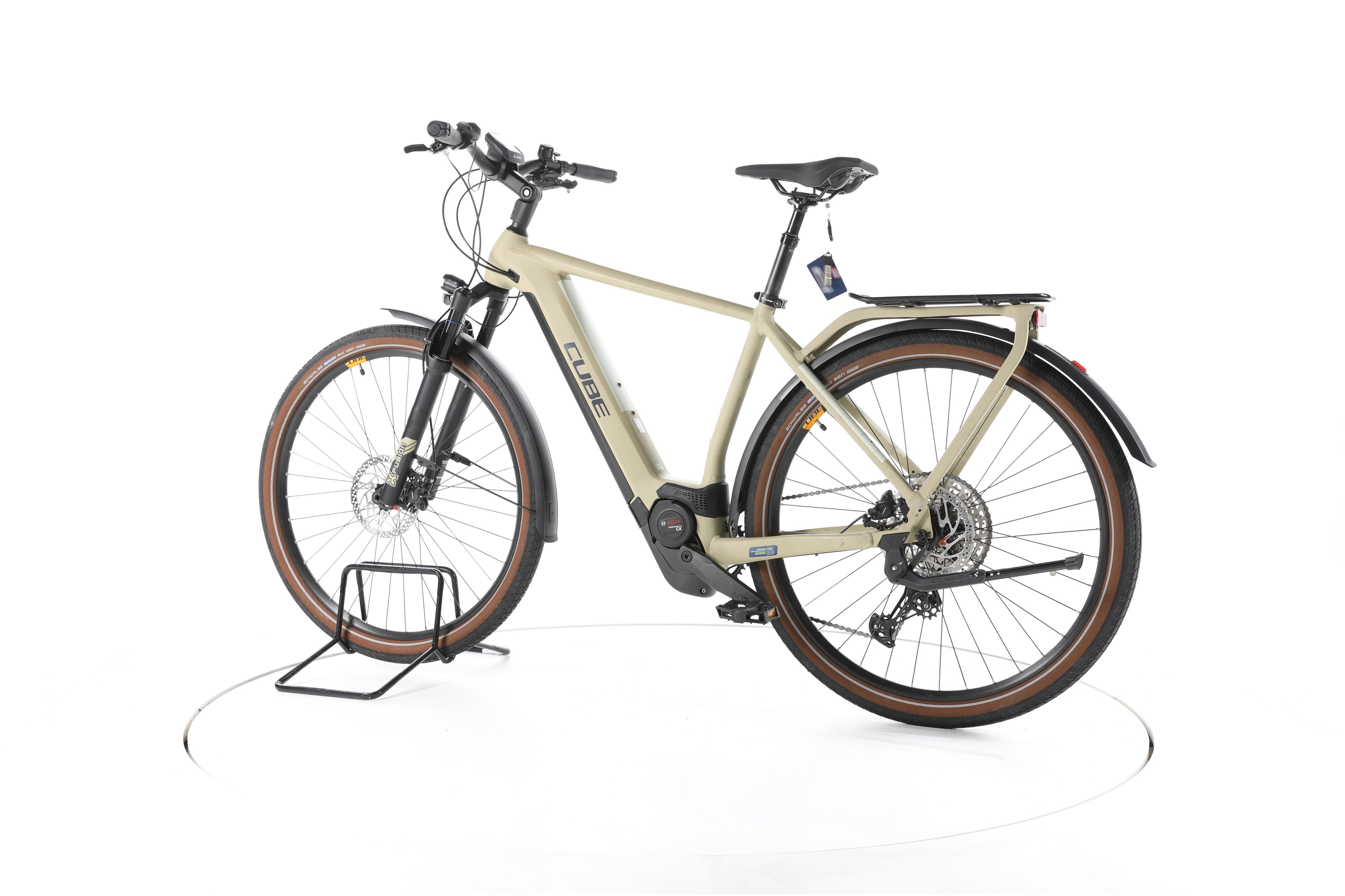 Cube Kathmandu Hybrid Pro Trekking E-Bike - Image 8