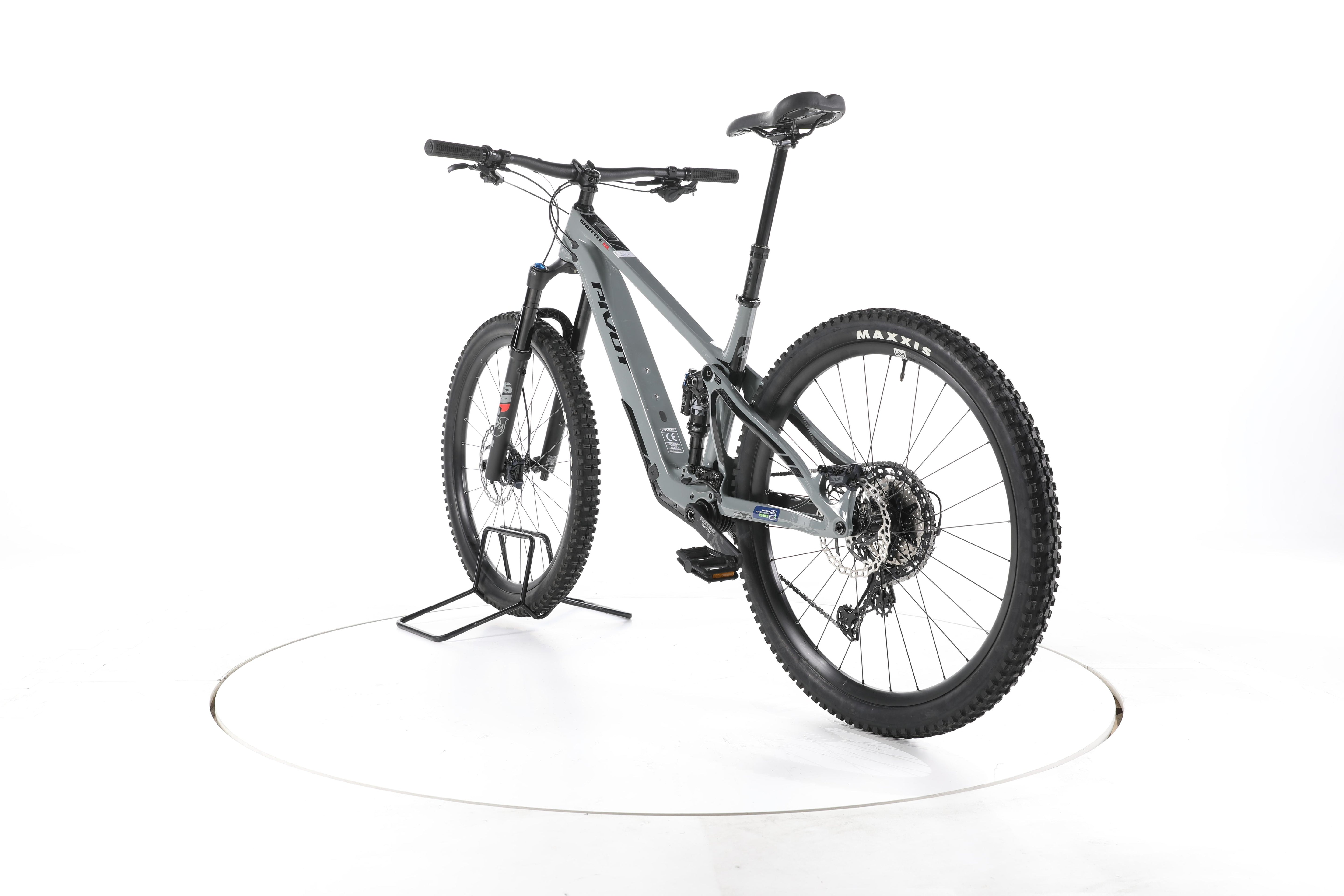 Pivot Cycles Shuttle SL Ride SLX/XT E-Bike Fully Carbon - Image 9