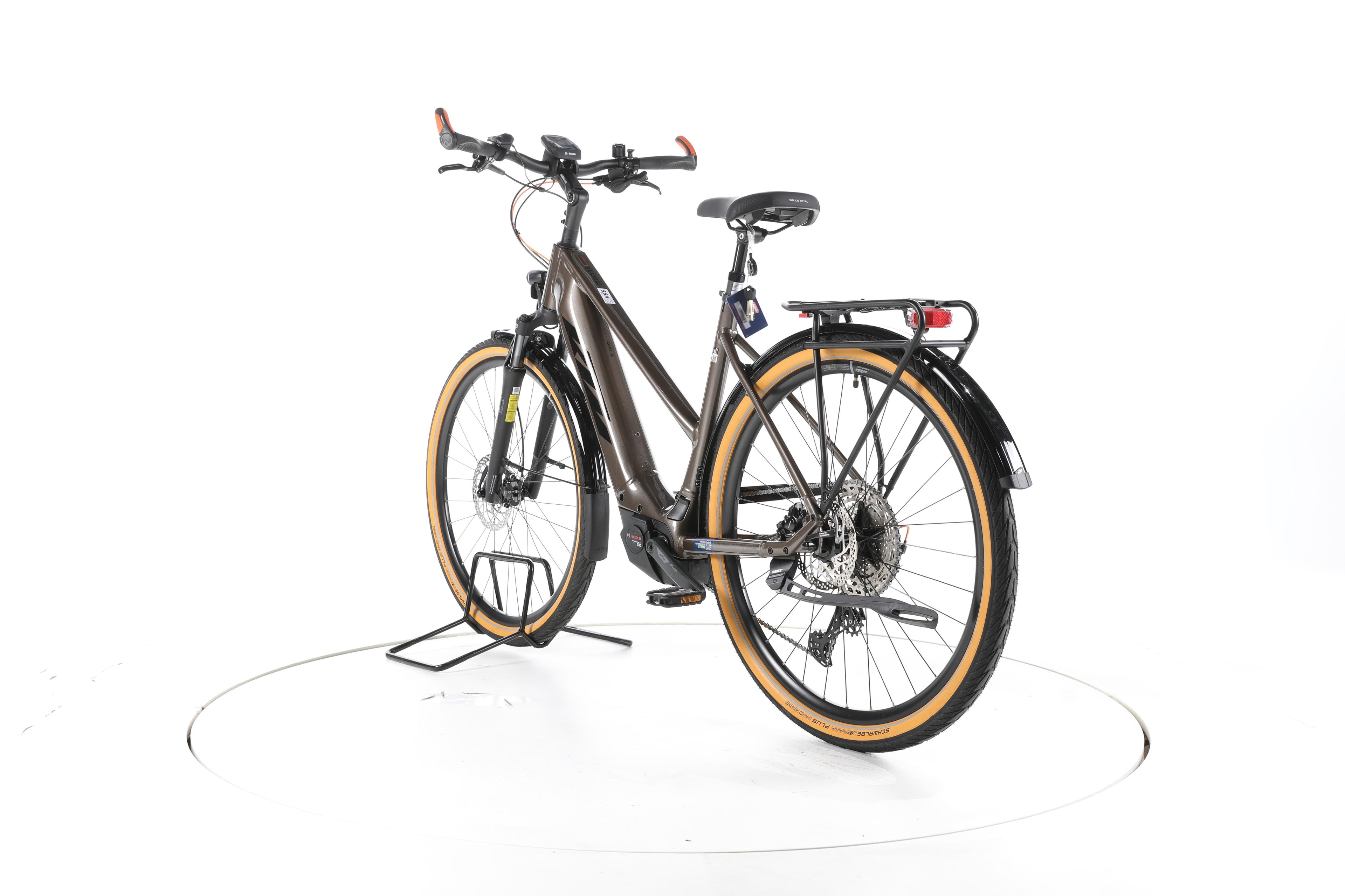 KTM Macina Ultimate Pro Trekking E-Bike - Image 9