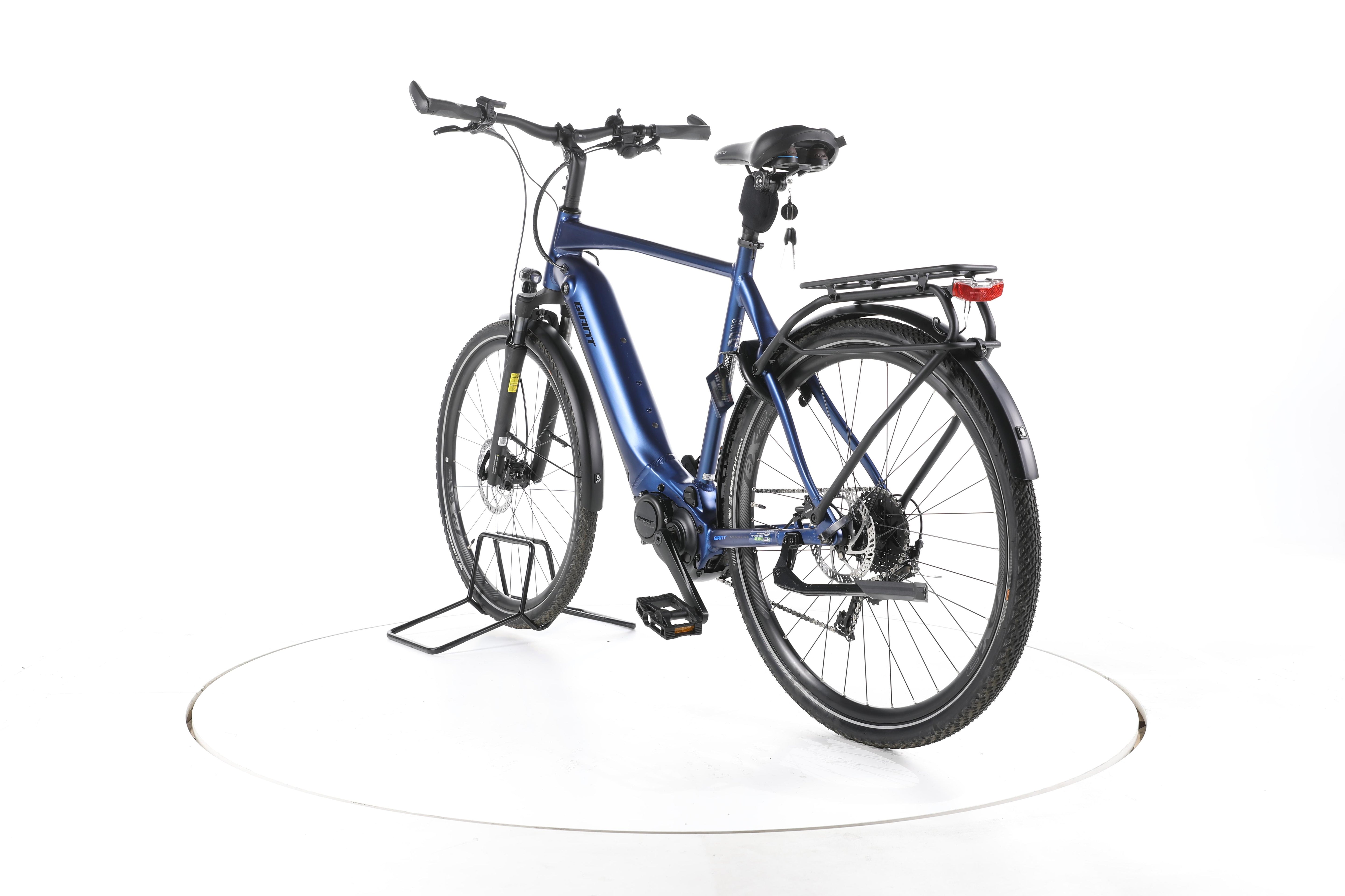 Giant Explore E+ 2 Trekking E-Bike - Image 9