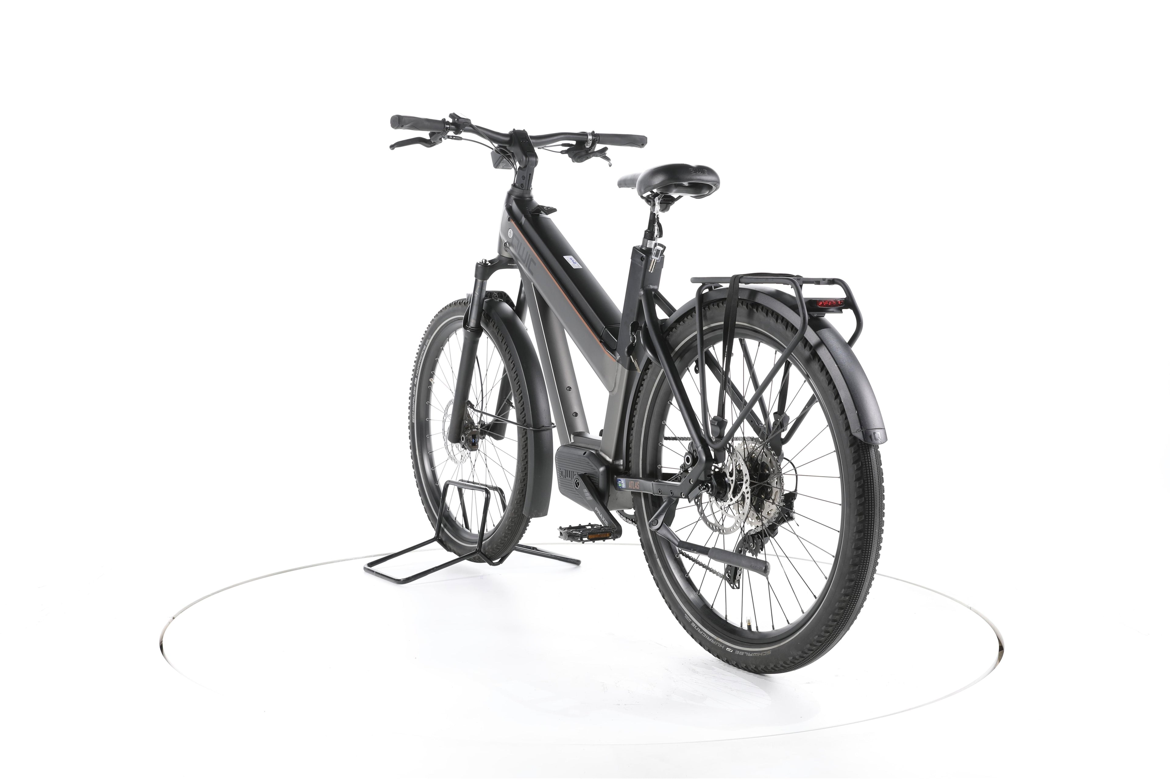 QWIC Atlas Derailleur Trekking E-Bike - Image 9