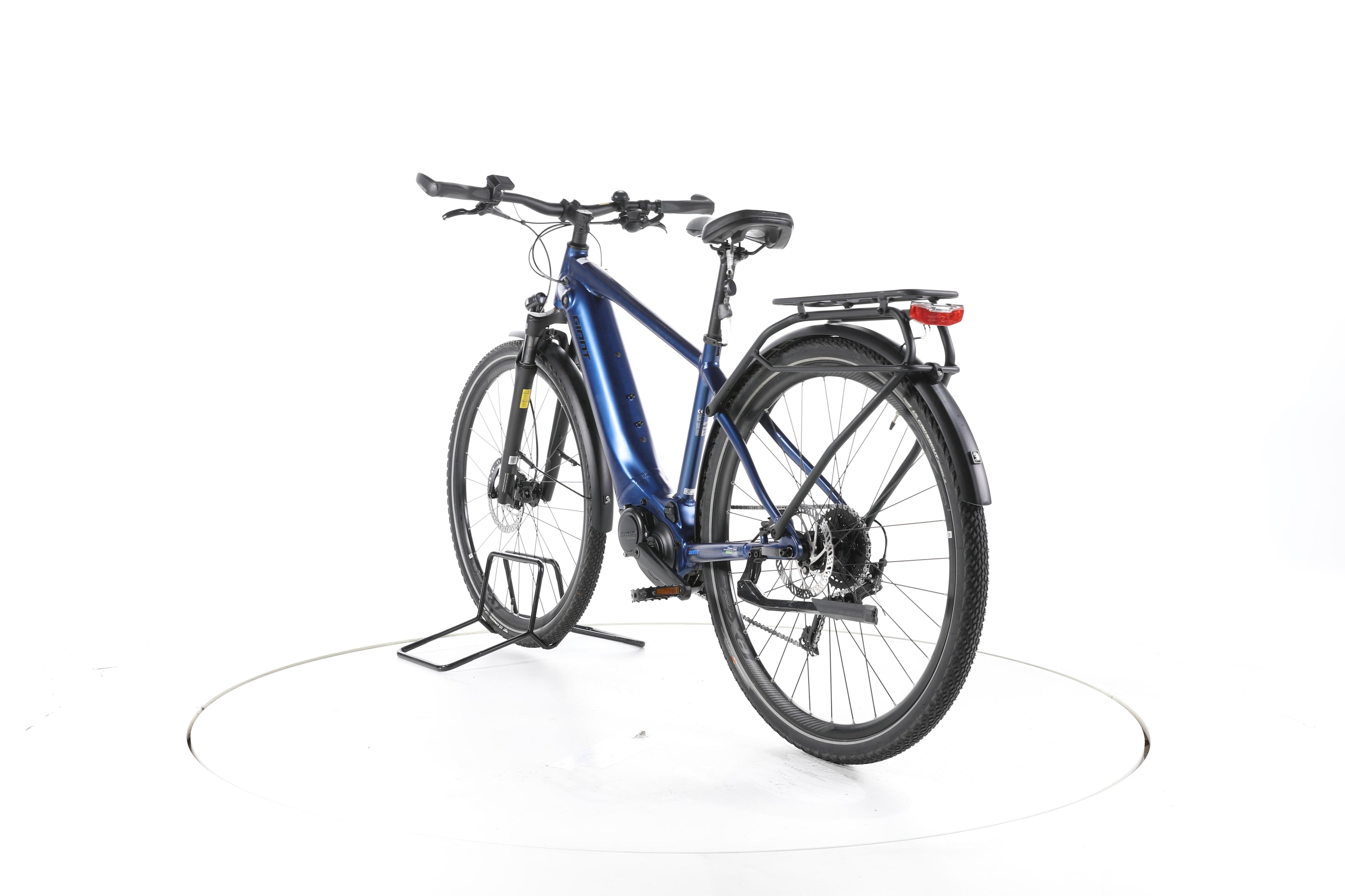 Giant Explore E+ 2 Trekking E-Bike - Image 9