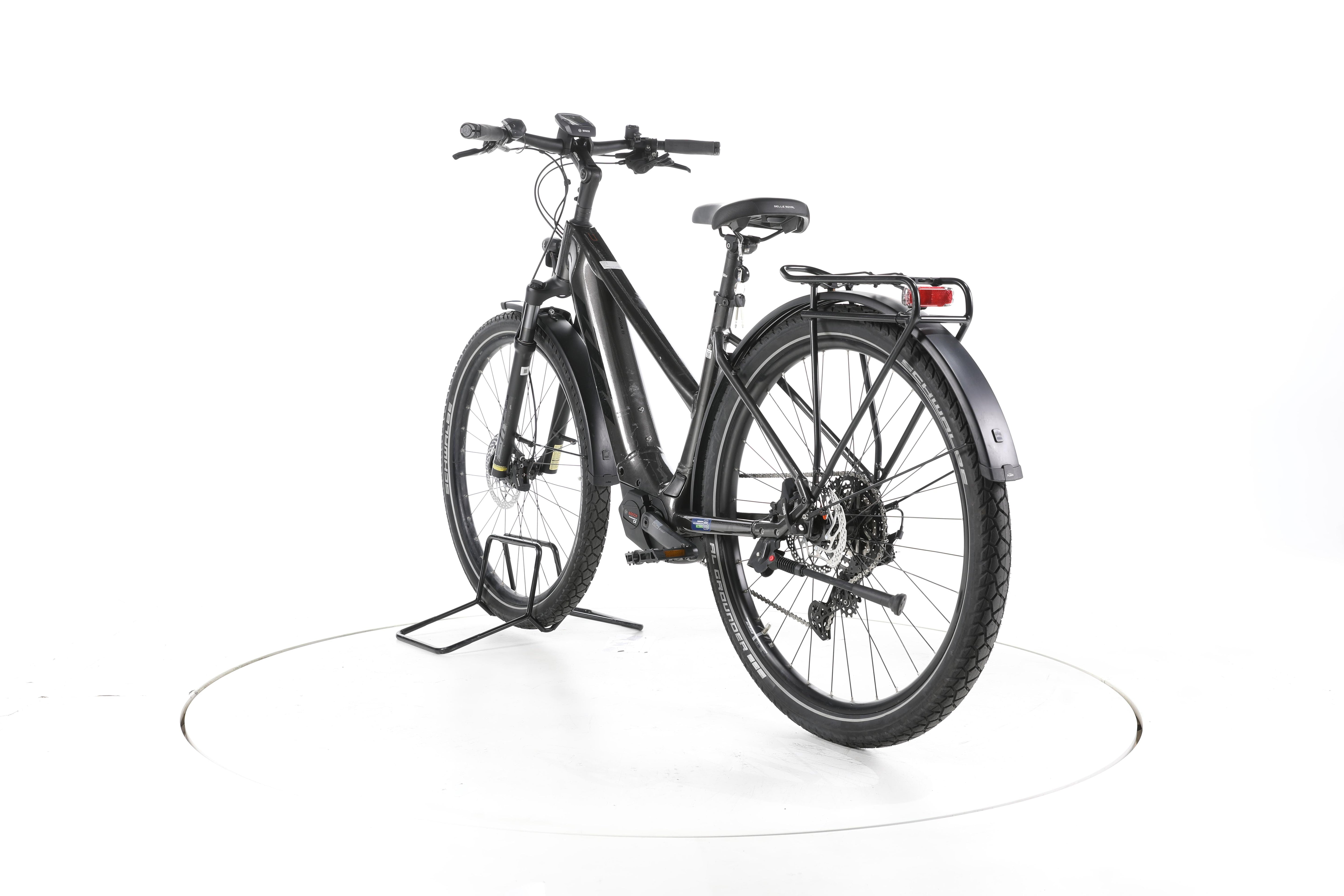 KTM Macina Gran 620 Trekking E-Bike - Image 9