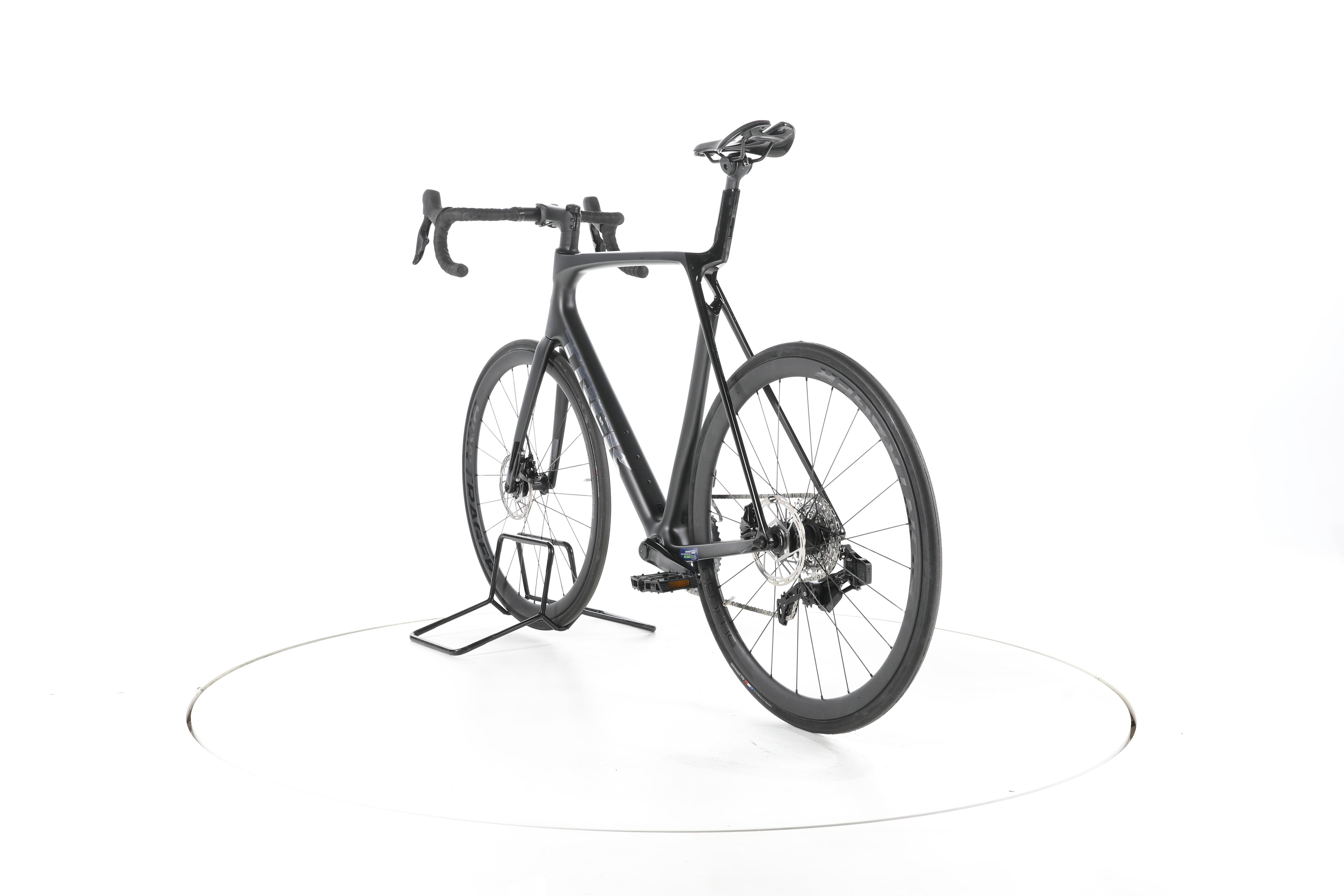 Trek Madone SL 6 AXS Gen 8 - Image 9