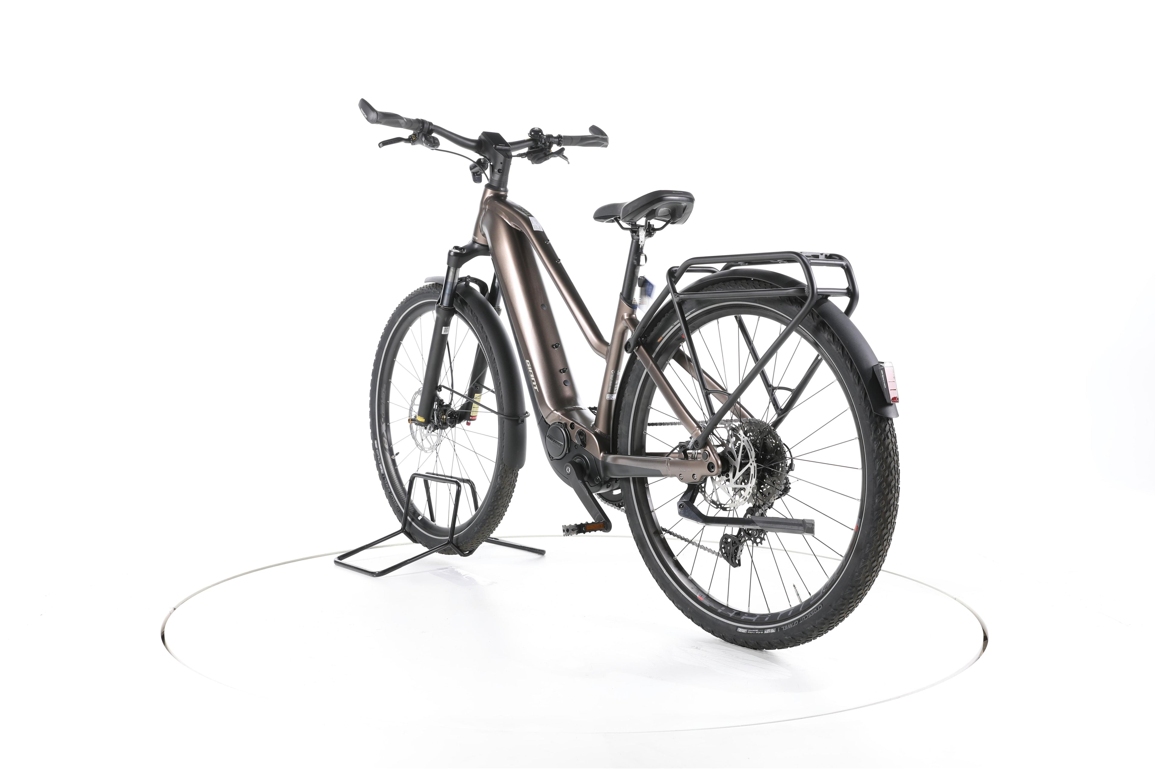 Giant Explore E+ Pro 1 Trekking E-Bike 2023 - Image 9