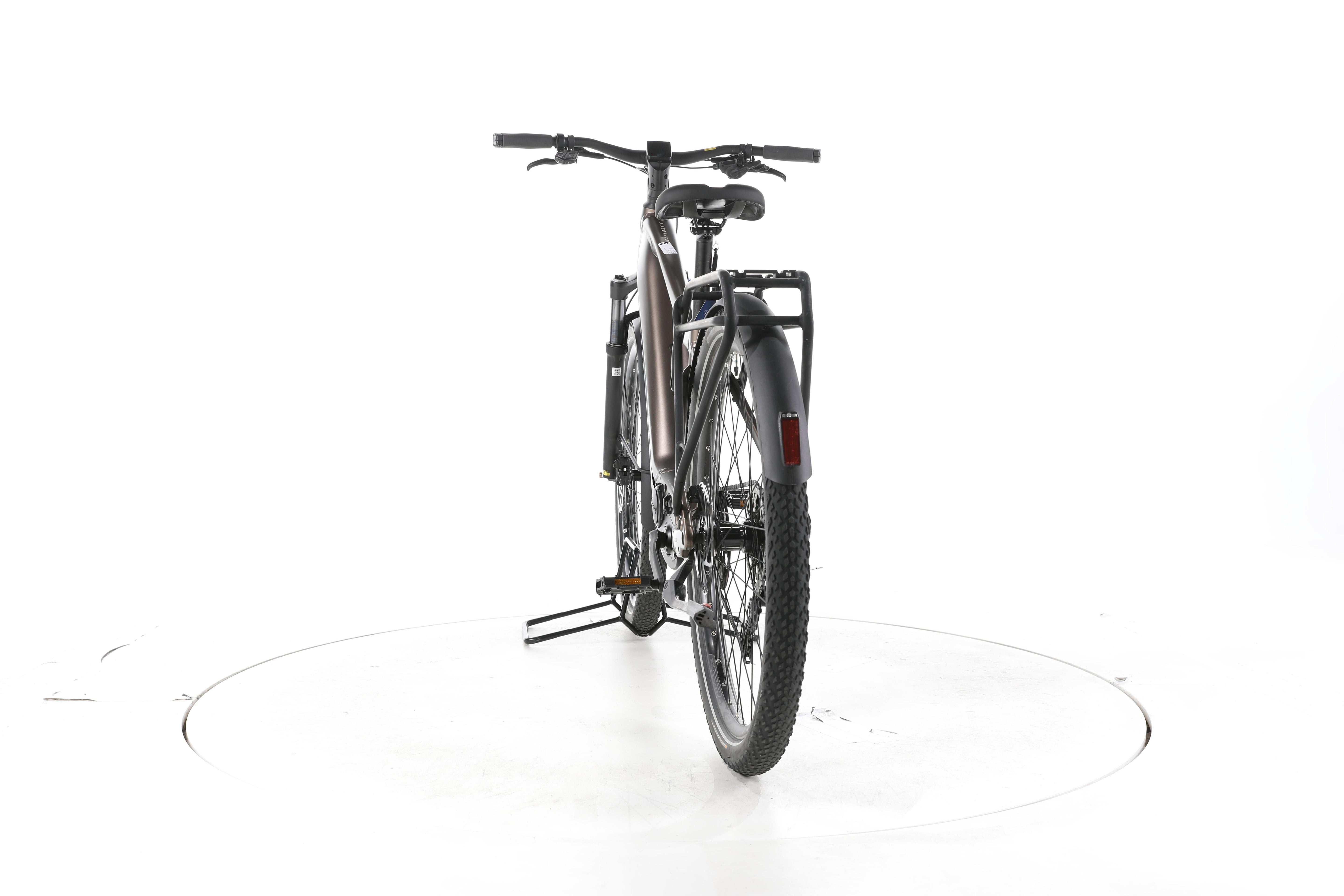 Giant Explore E+ Pro 1 Trekking E-Bike - Image 10