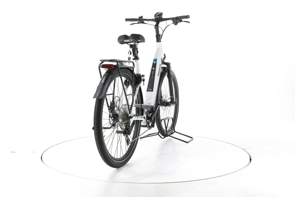 Pegasus Premio Evo Lite Comfort Trekking E-Bike Tiefeinsteiger - Image 11