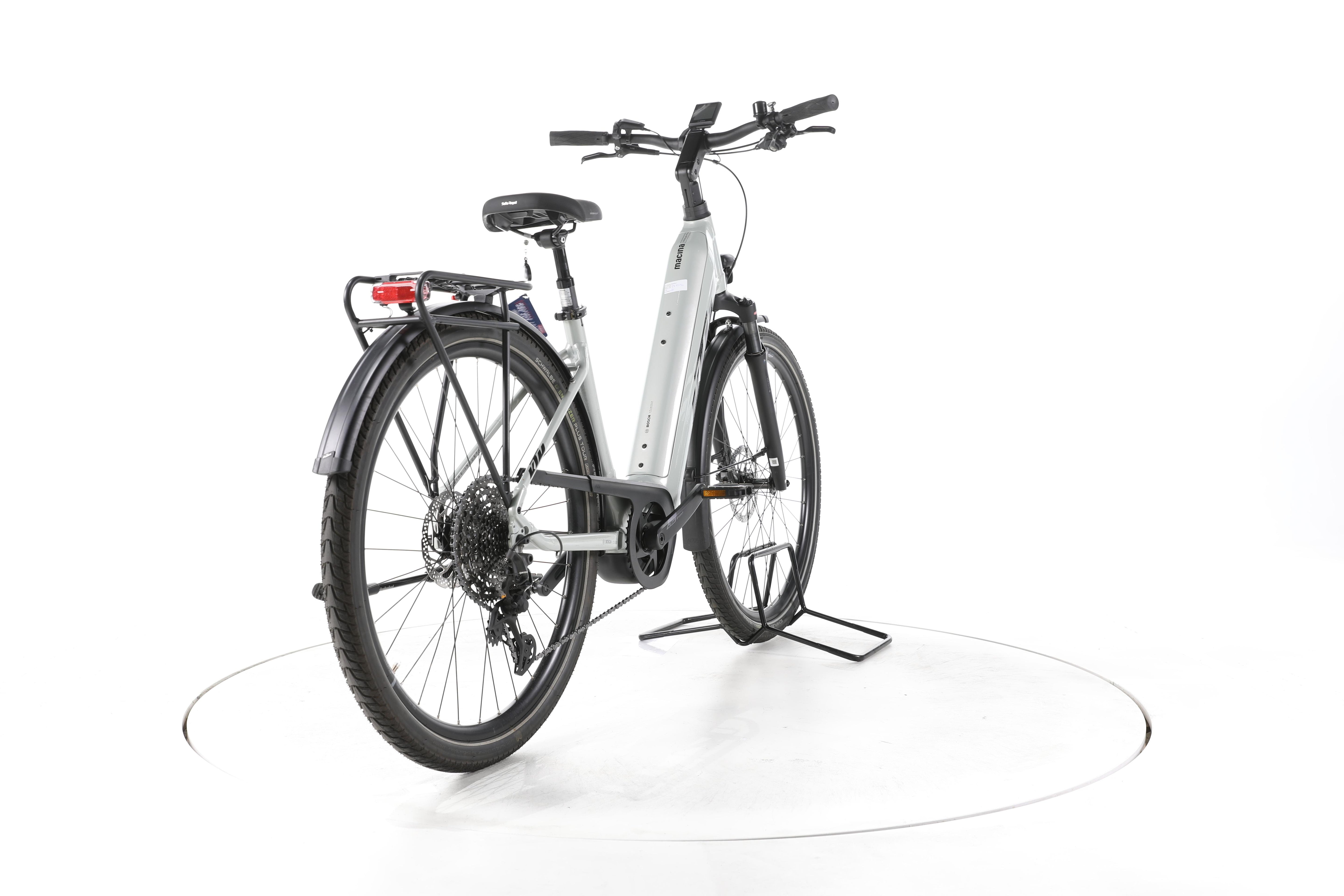 KTM Macina Ultimate Pro Trekking E-Bike Tiefeinsteiger - Image 11