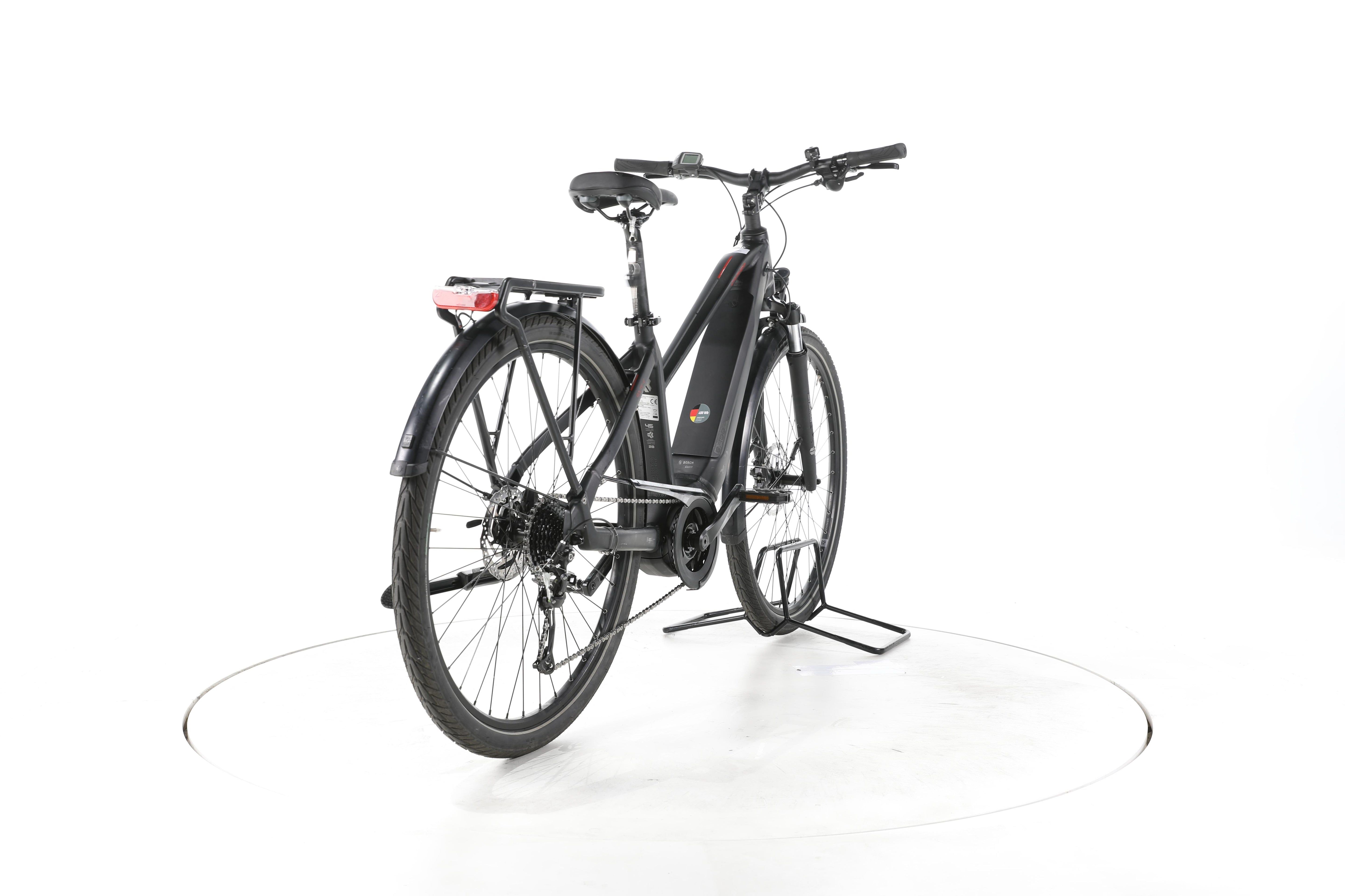 Carver Route E.400 Trekking E-Bike - Image 11