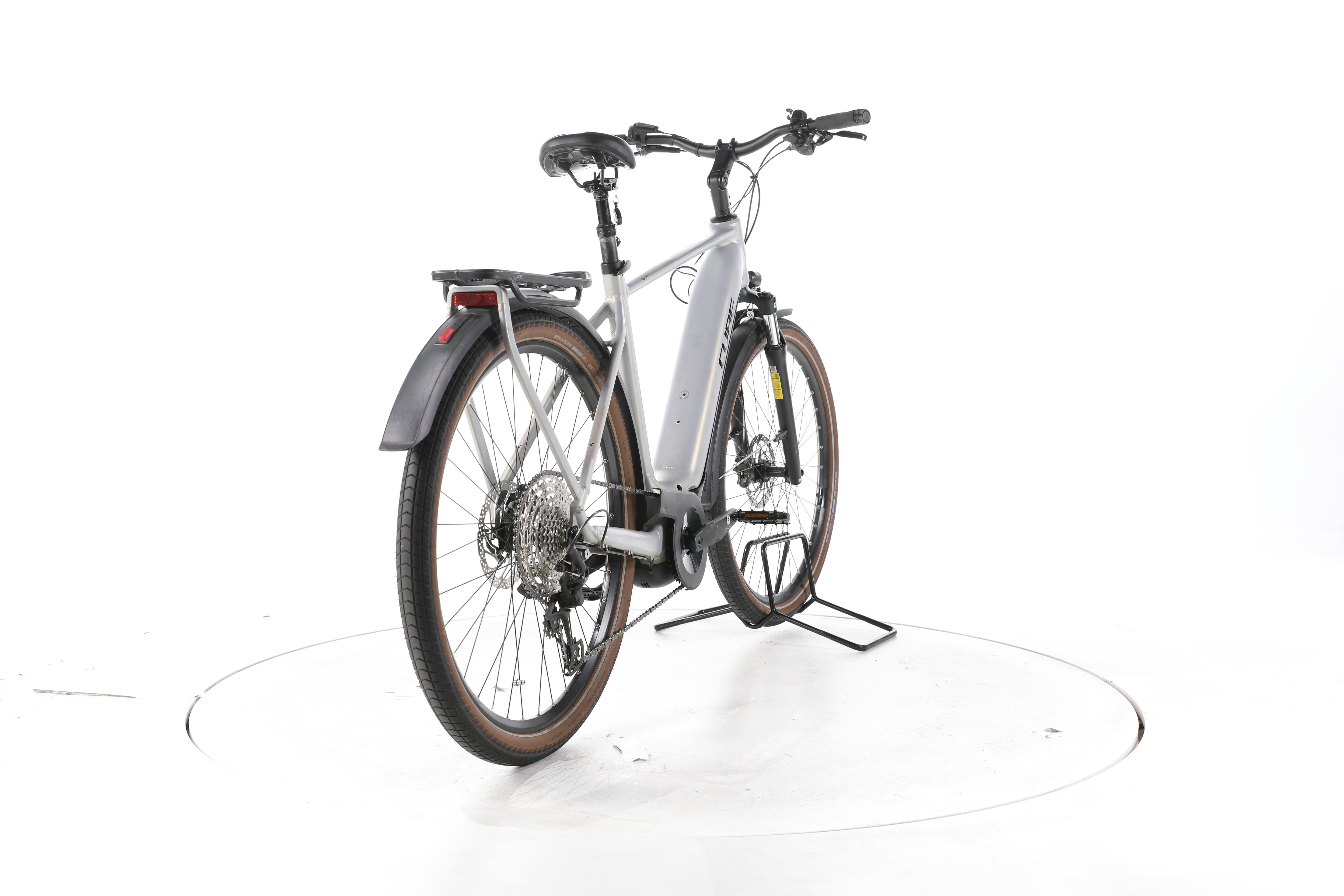 Cube Touring Hybrid Pro Trekking E-Bike - Image 11