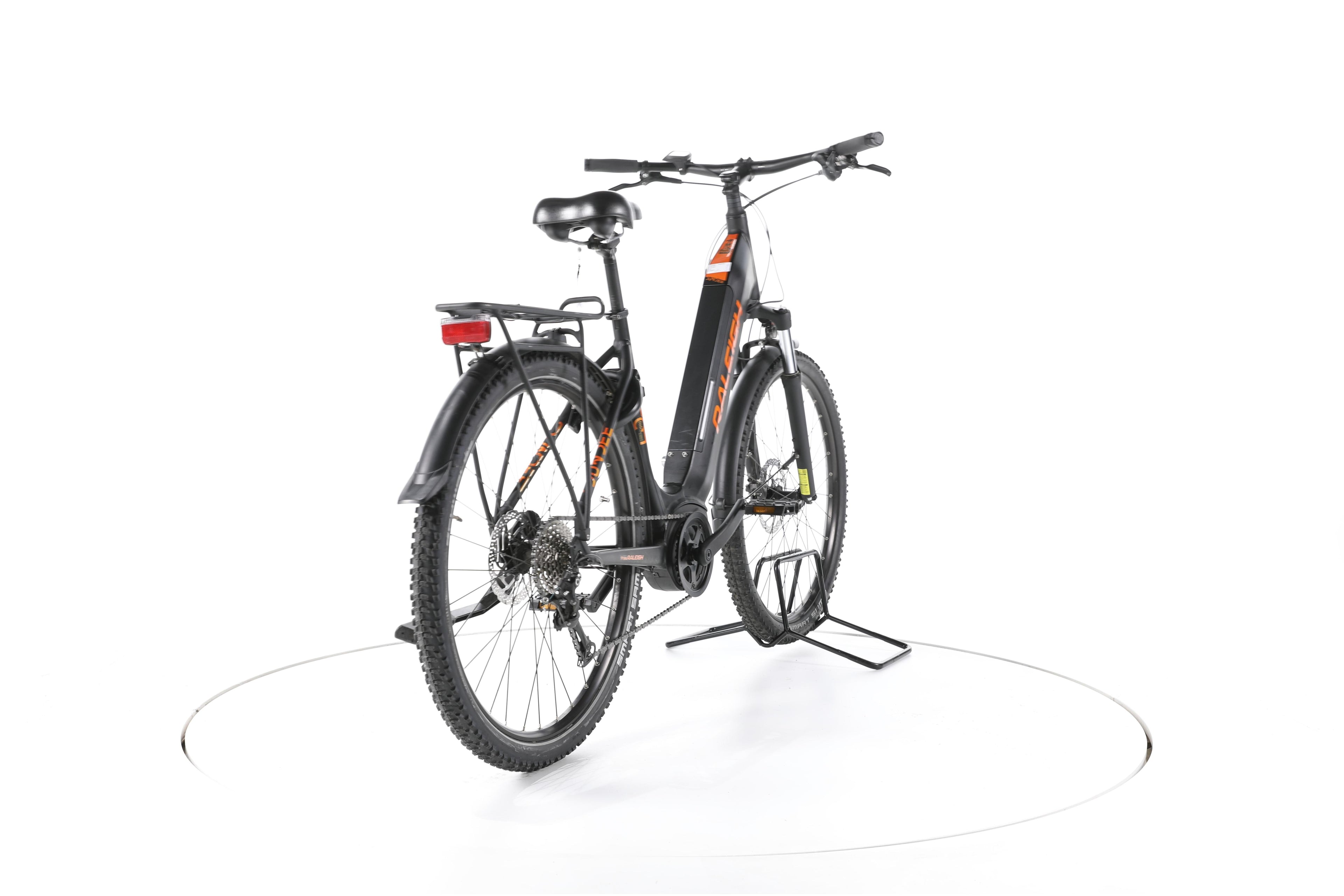 Raleigh Dundee LTD Trekking E-Bike Tiefeinsteiger - Image 11