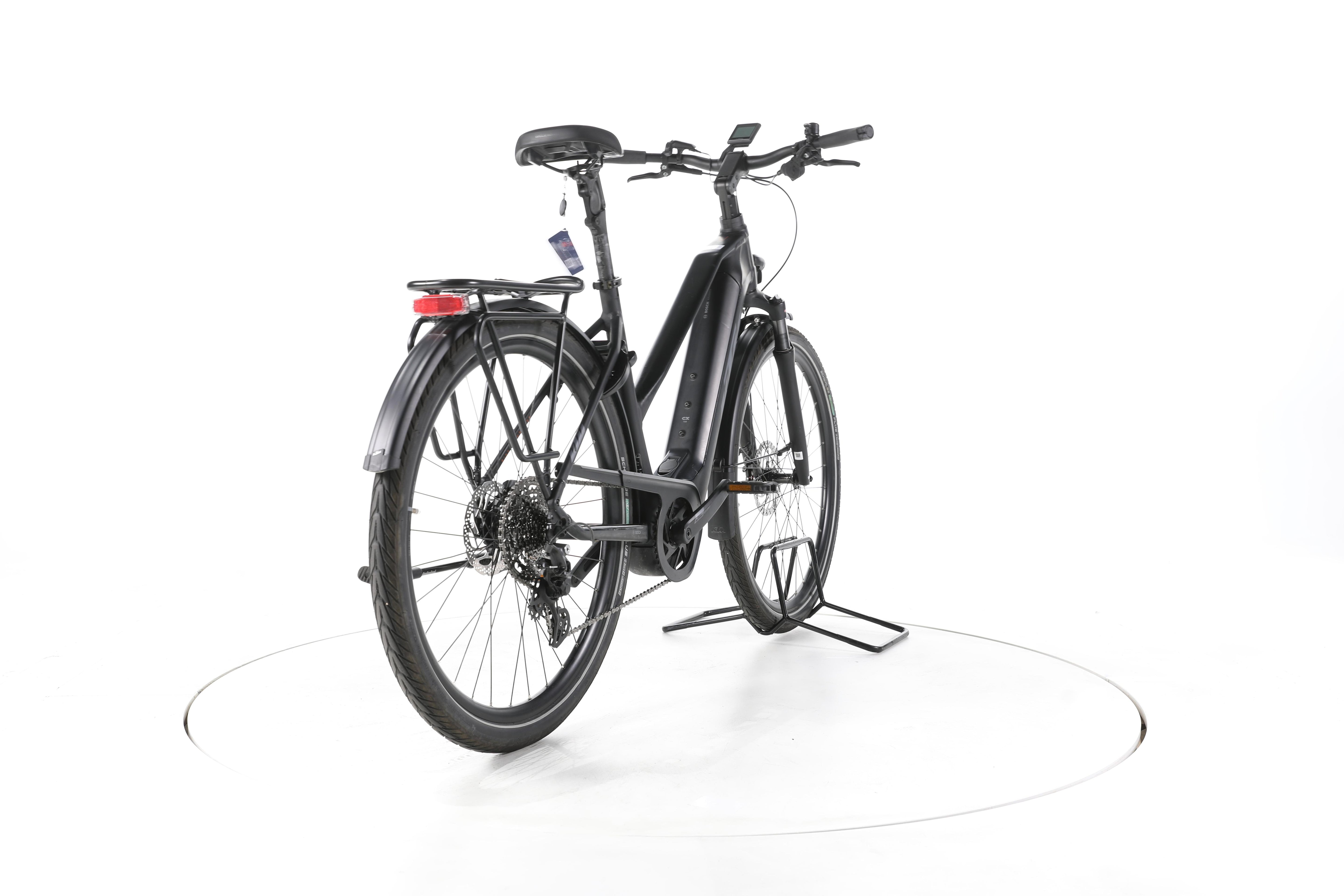 KTM Macina Style 730 Trekking E-Bike - Image 11