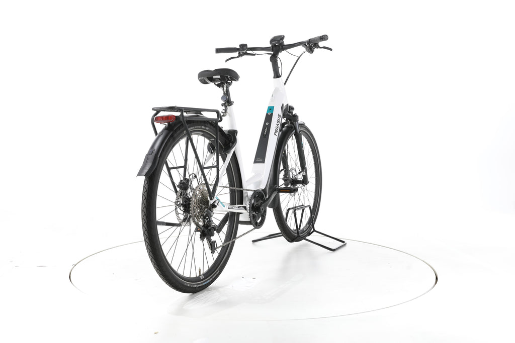 Pegasus Premio evo 10 Lite Trekking E-Bike Tiefeinsteiger - Image 11