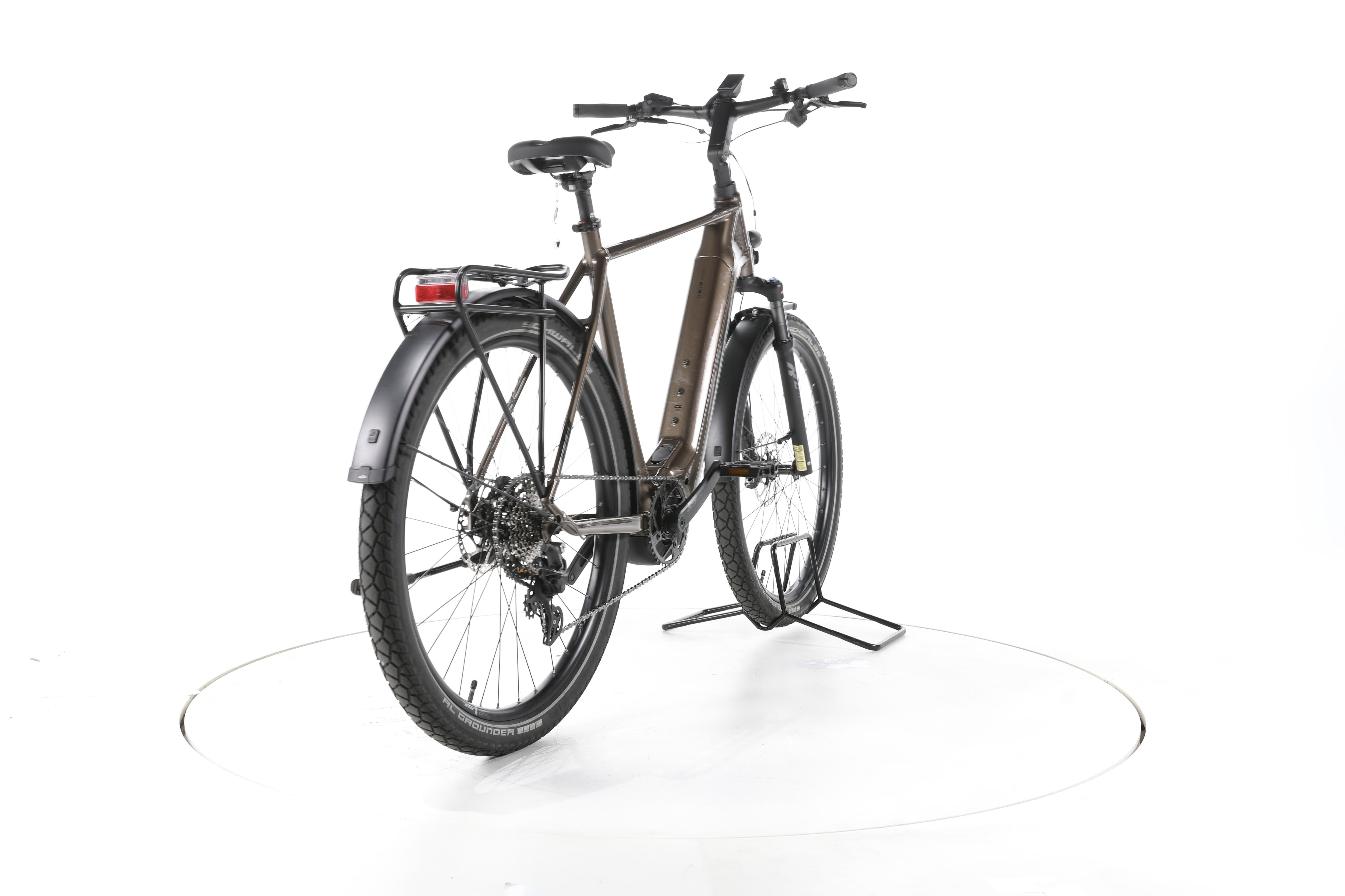 KTM Macina Gran 710 Trekking E-Bike - Image 11