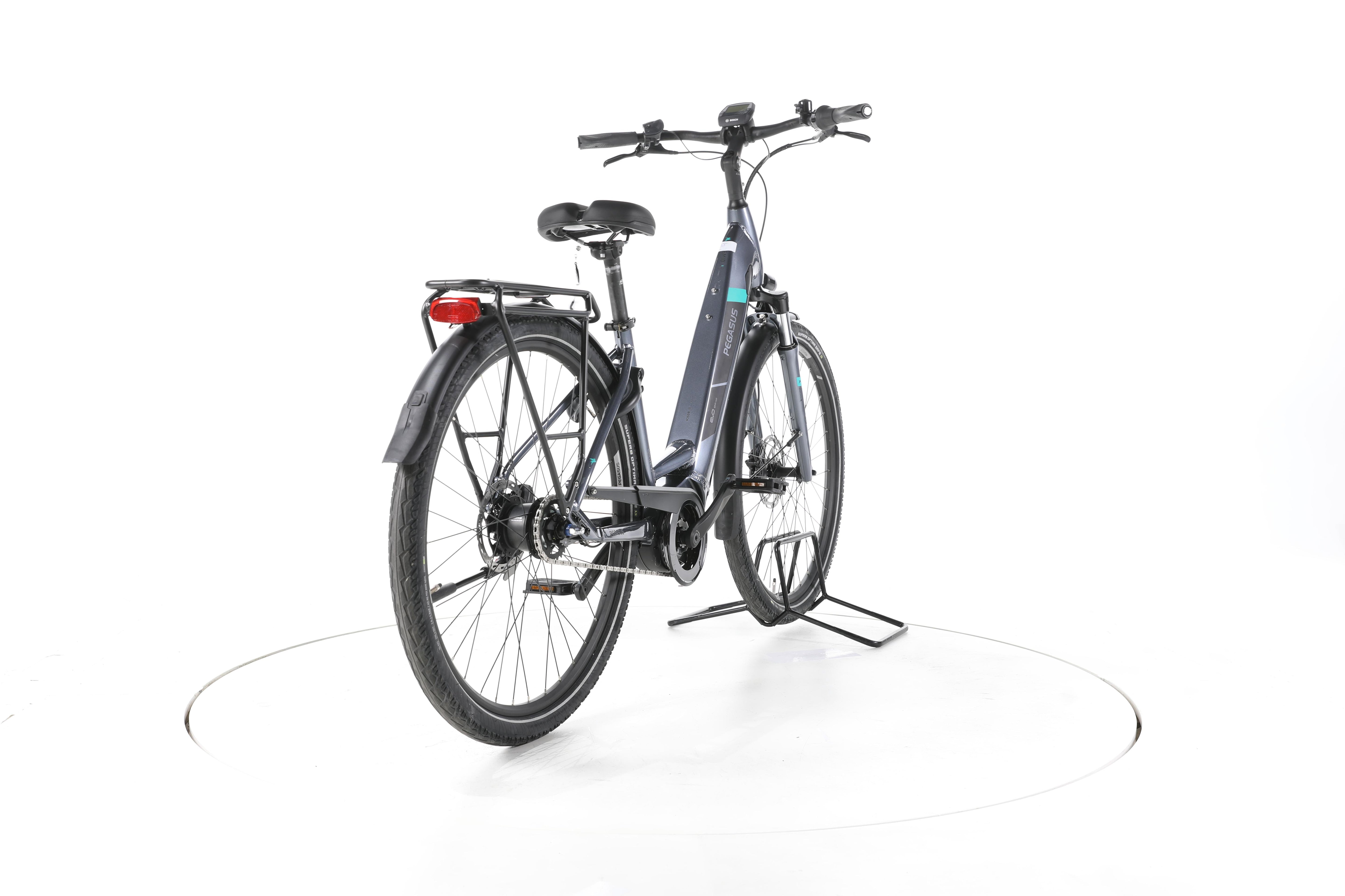 Pegasus Premio Evo 5 R Trekking E-Bike Tiefeinsteiger - Image 11