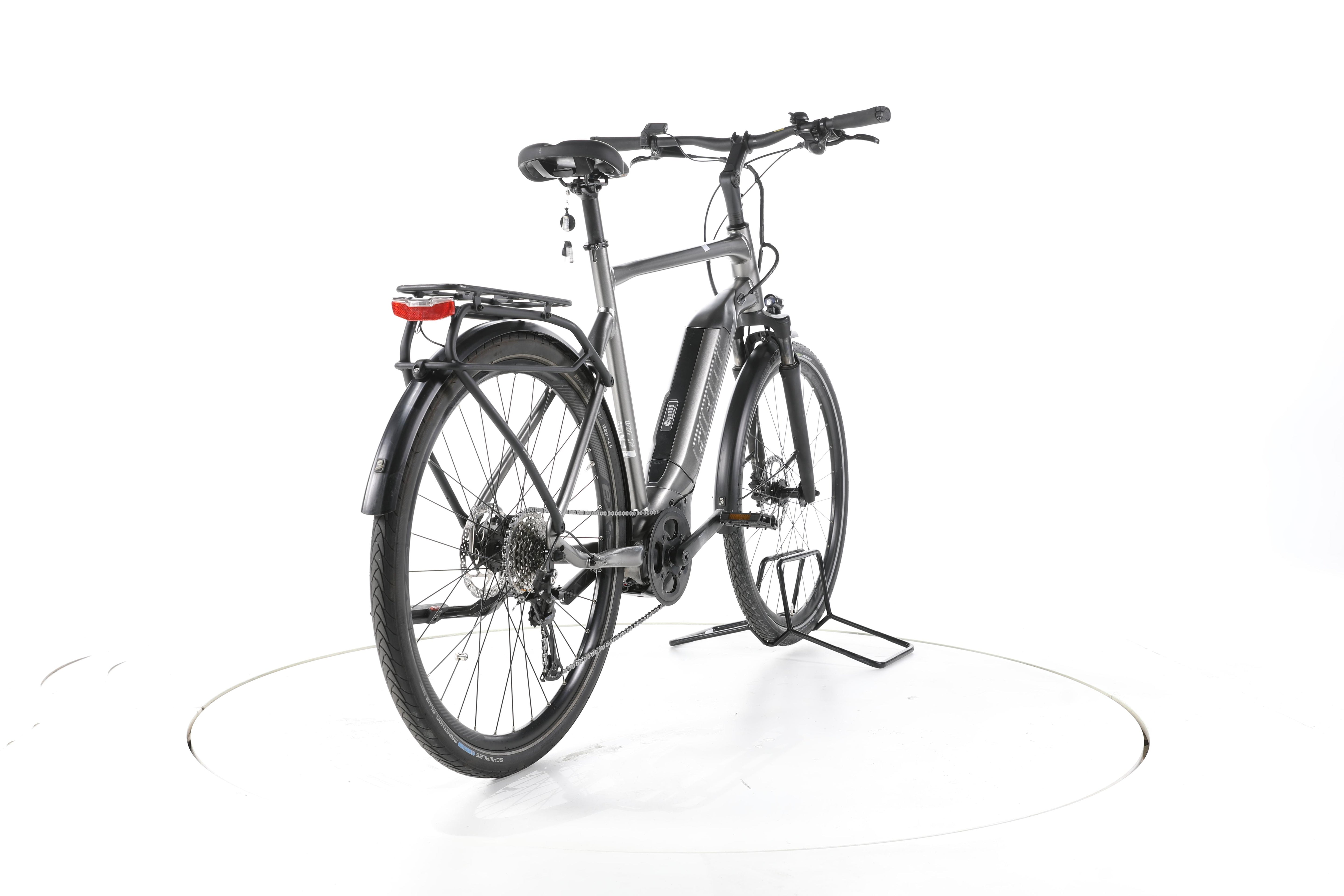 Giant Explore E+ 3 Trekking E-Bike - Image 11