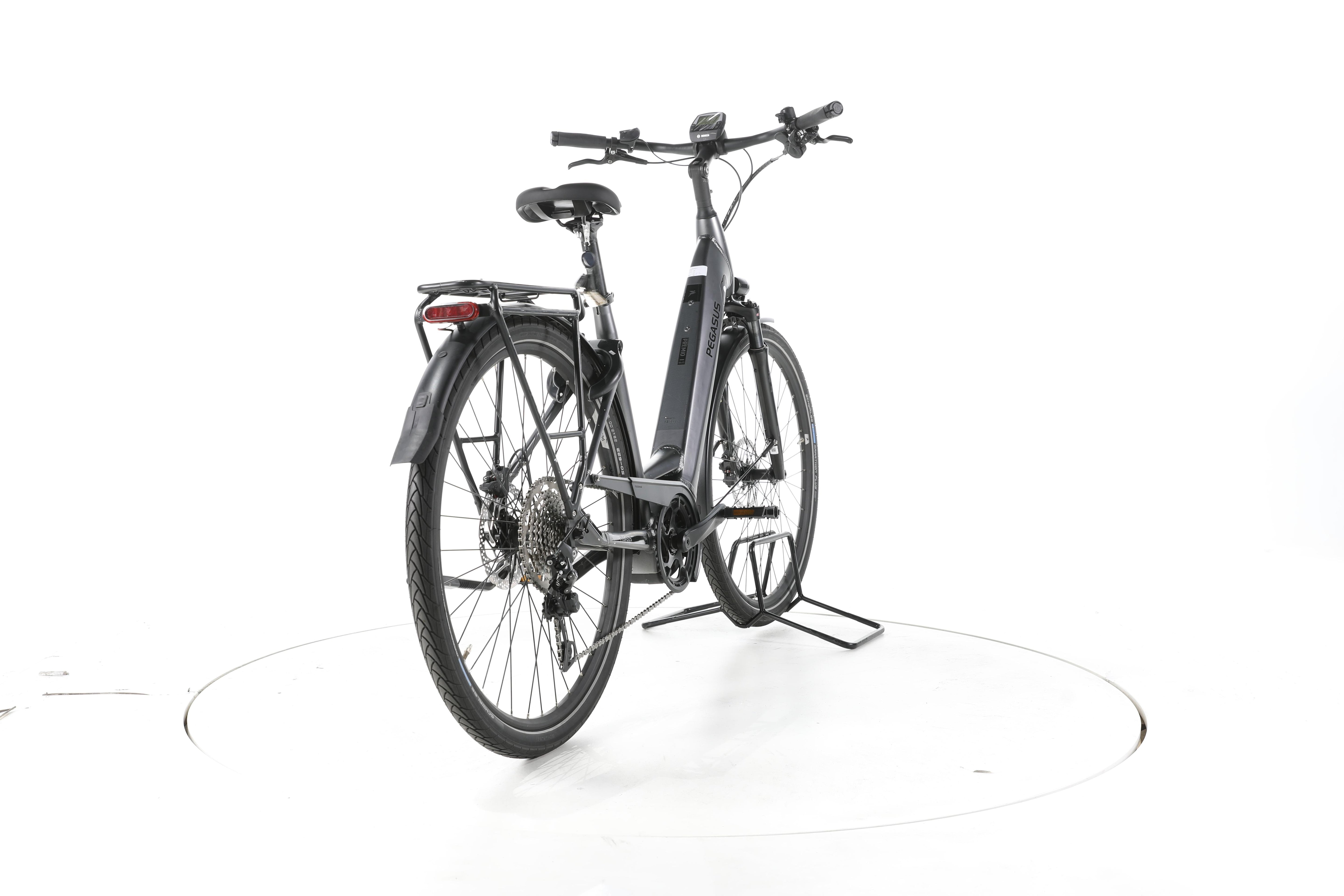 Pegasus Premio EVO 10 Lite Trekking E-Bike Tiefeinsteiger - Image 11
