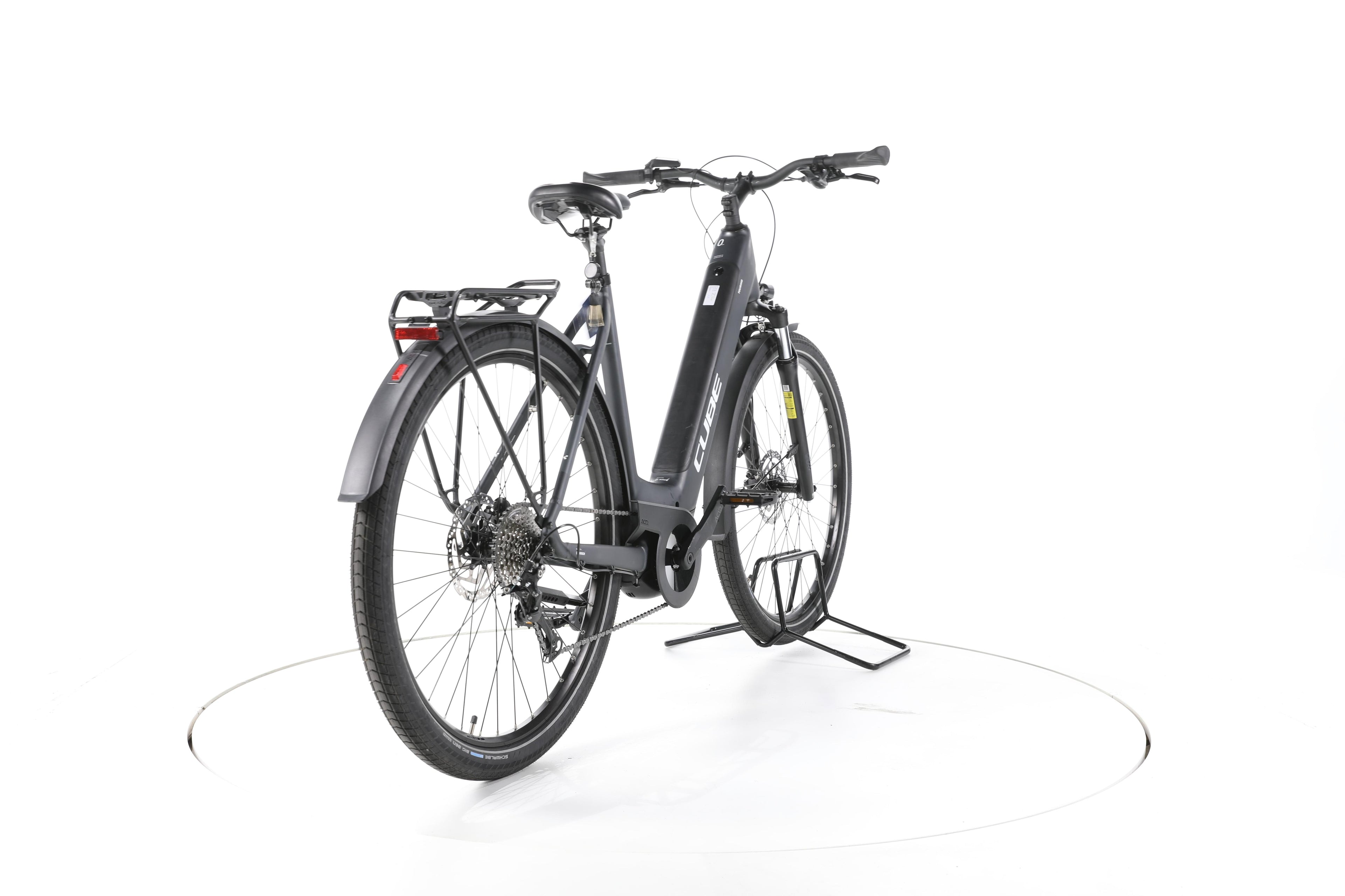 Cube Touring Hybrid ONE Trekking E-Bike Tiefeinsteiger 2023 - Image 11