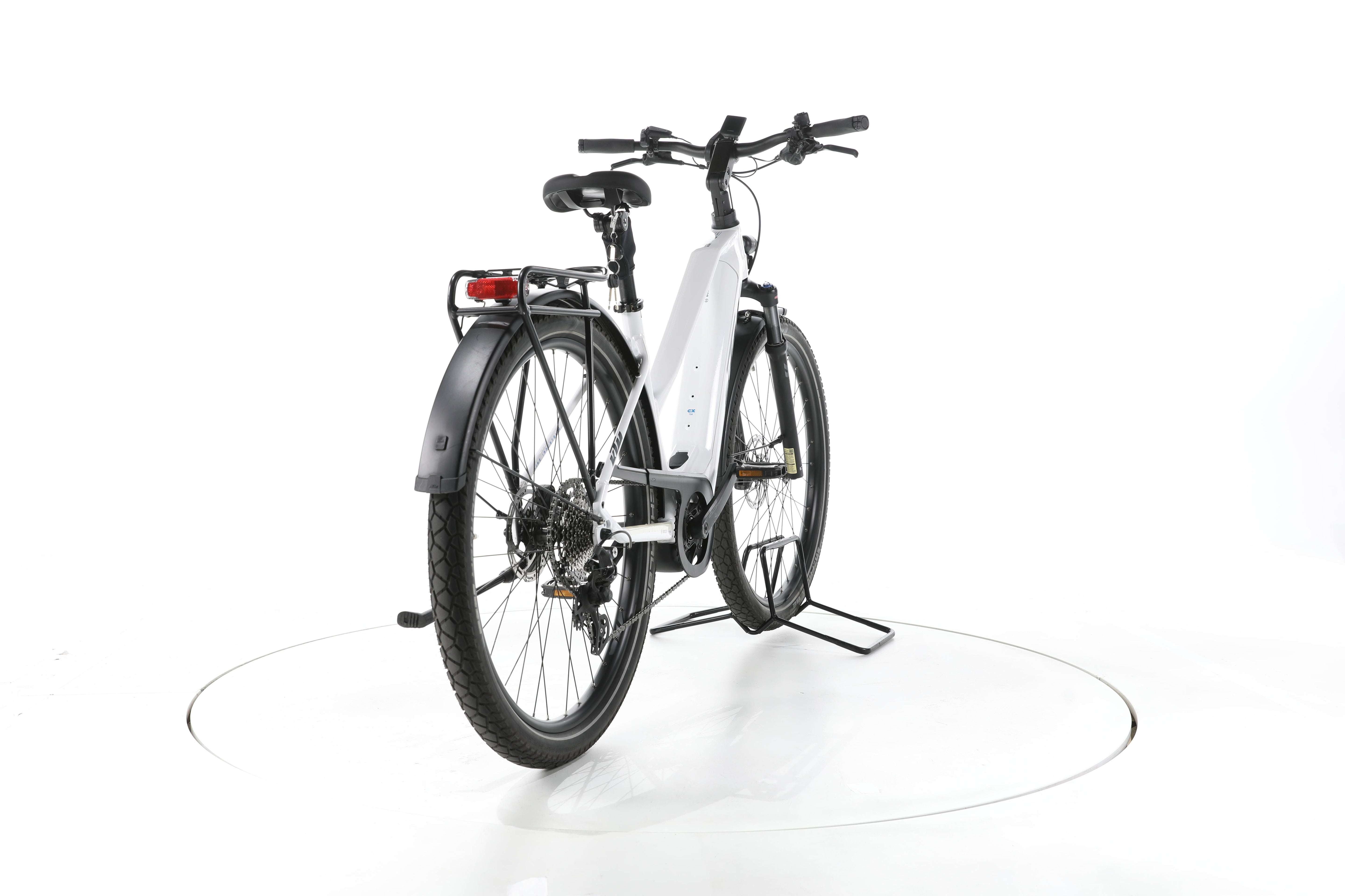 KTM Macina Gran Pro Trekking E-Bike - Image 11