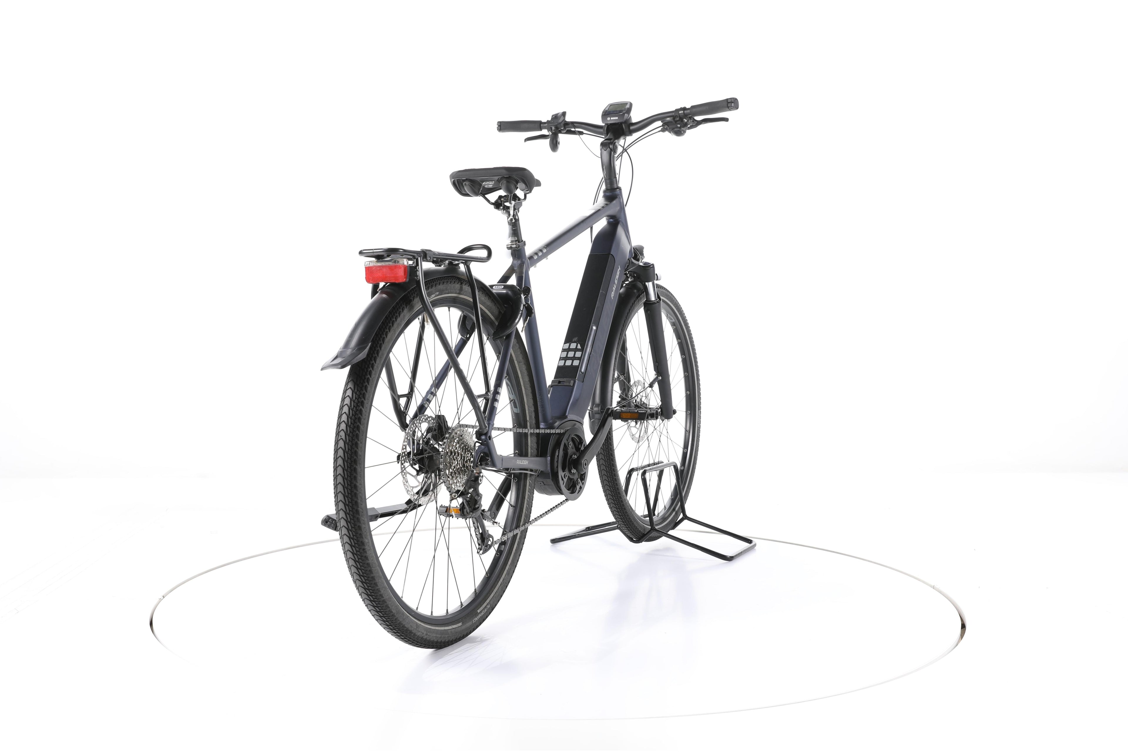 Raleigh Kent 9 Trekking E-Bike - Image 11