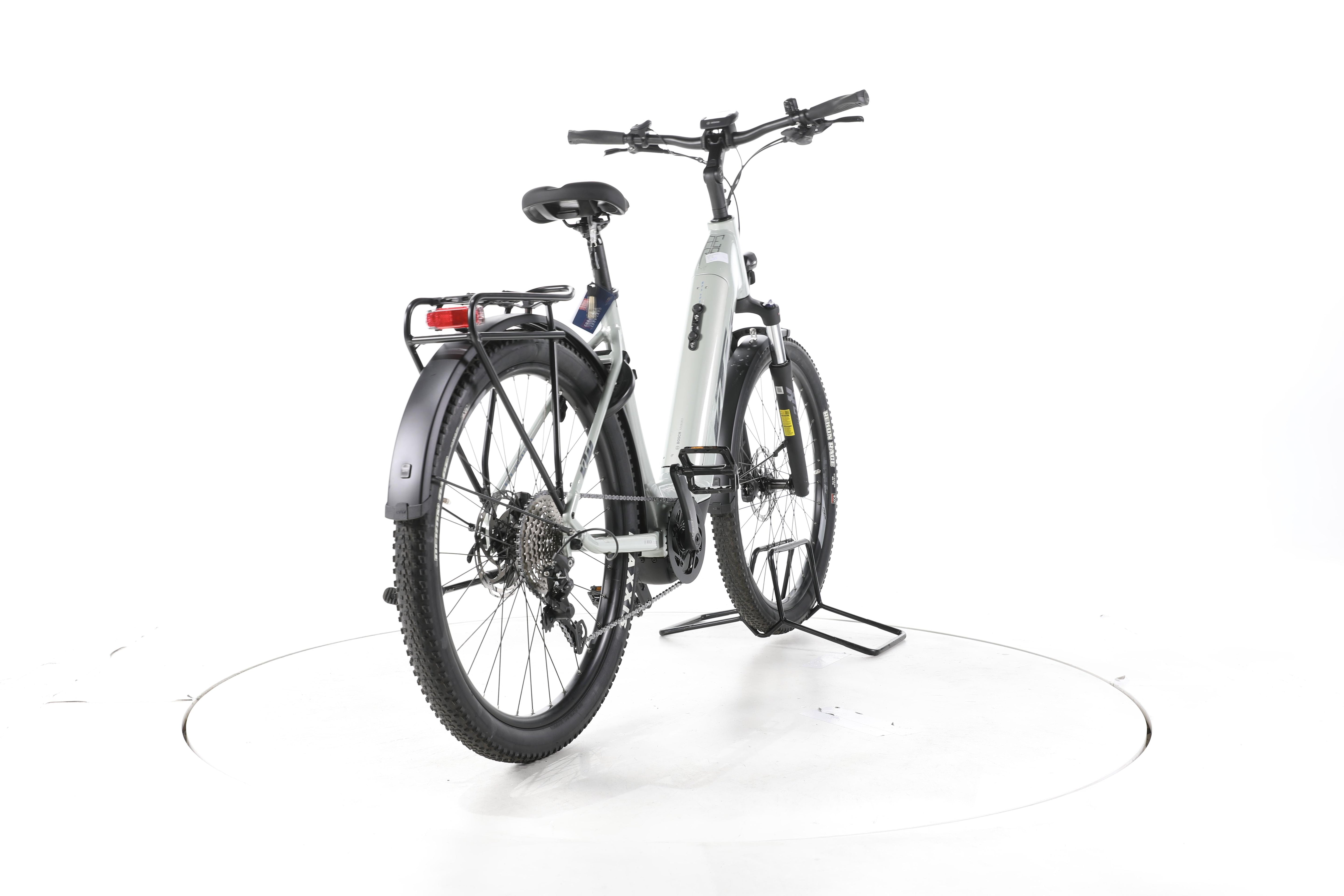KTM Macina AERA 571 LFC Trekking E-Bike Tiefeinsteiger - Image 11