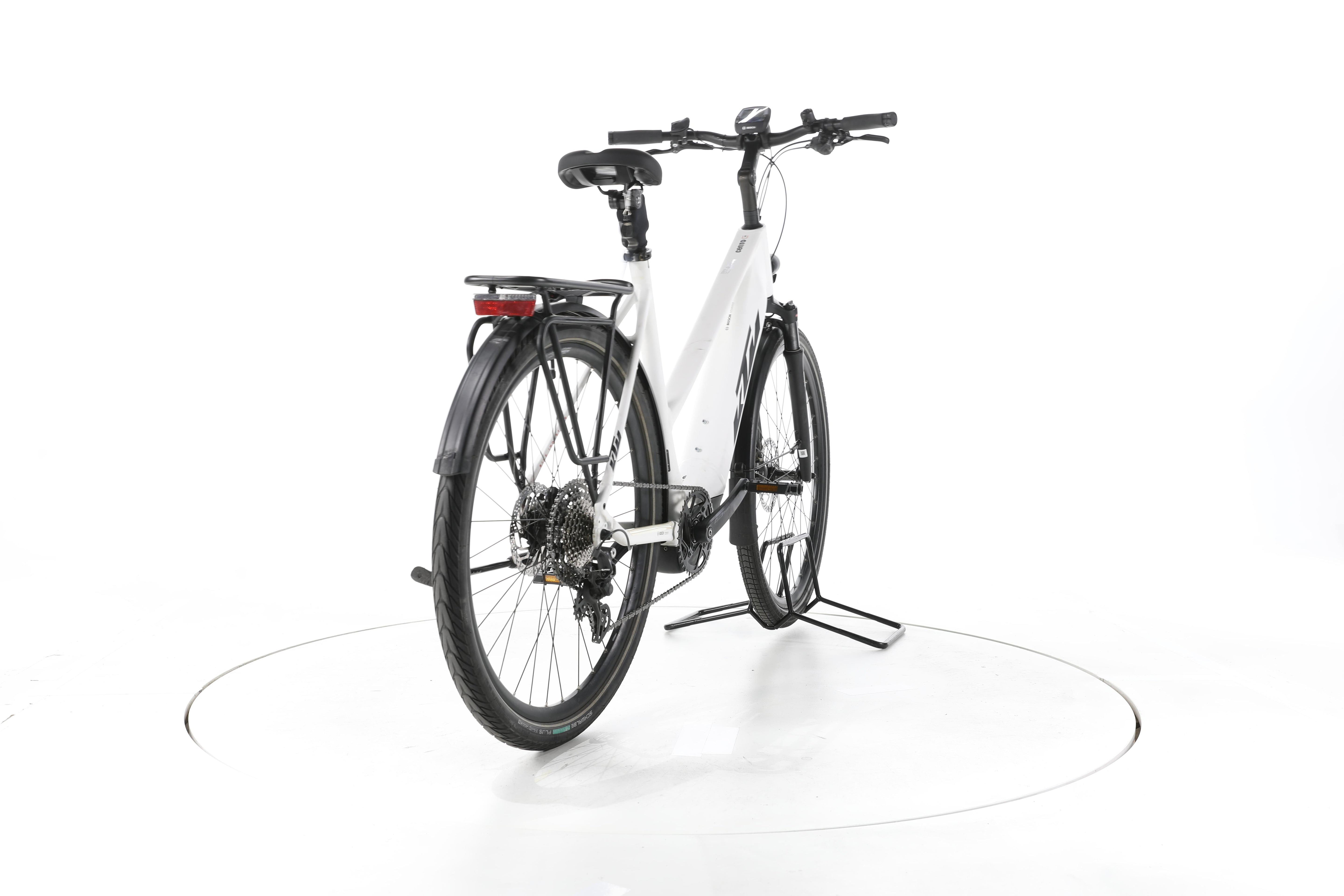 KTM Cento 10 Trekking E-Bike - Image 11