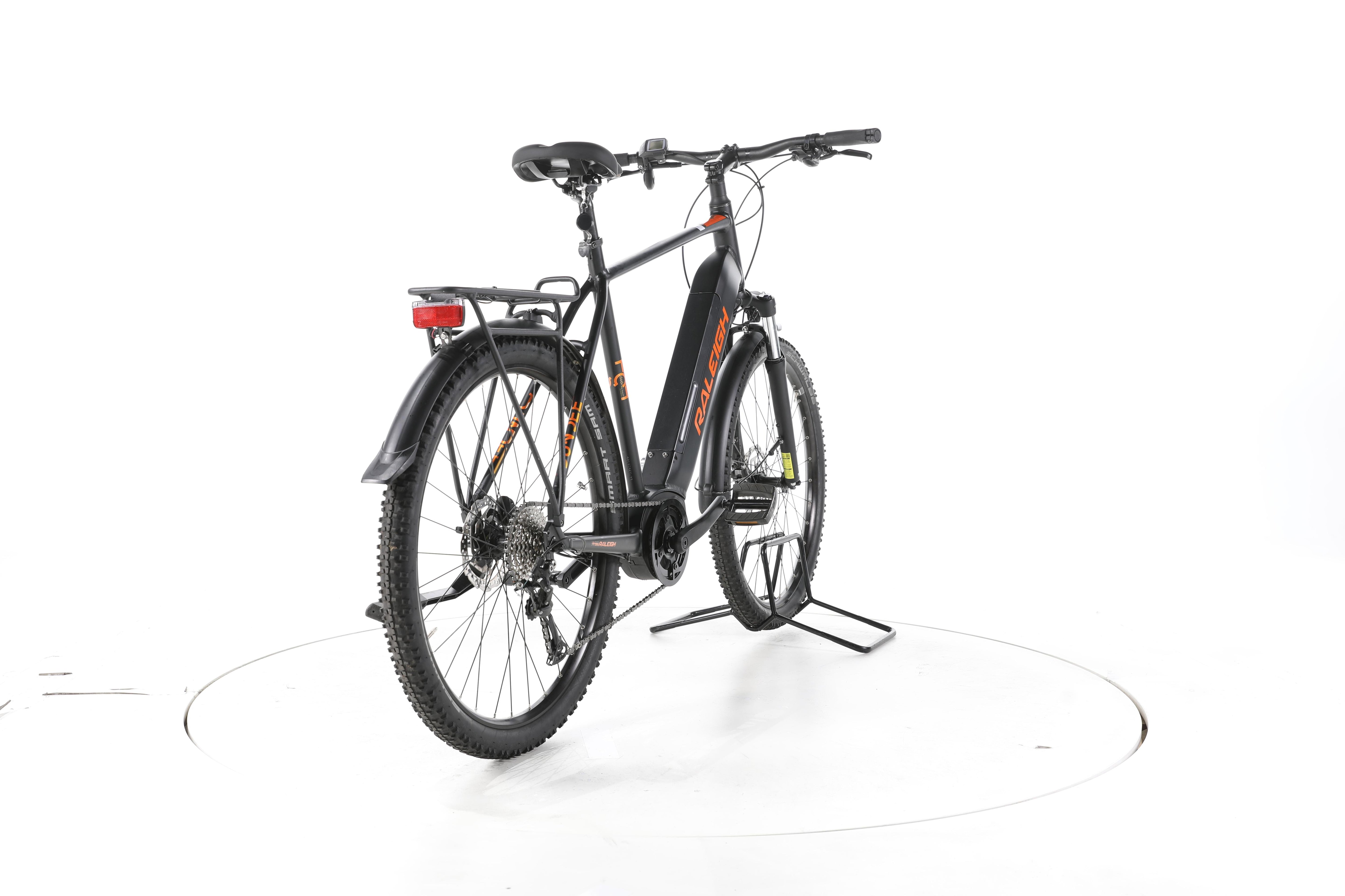 Raleigh Dundee LTD Trekking E-Bike - Image 11