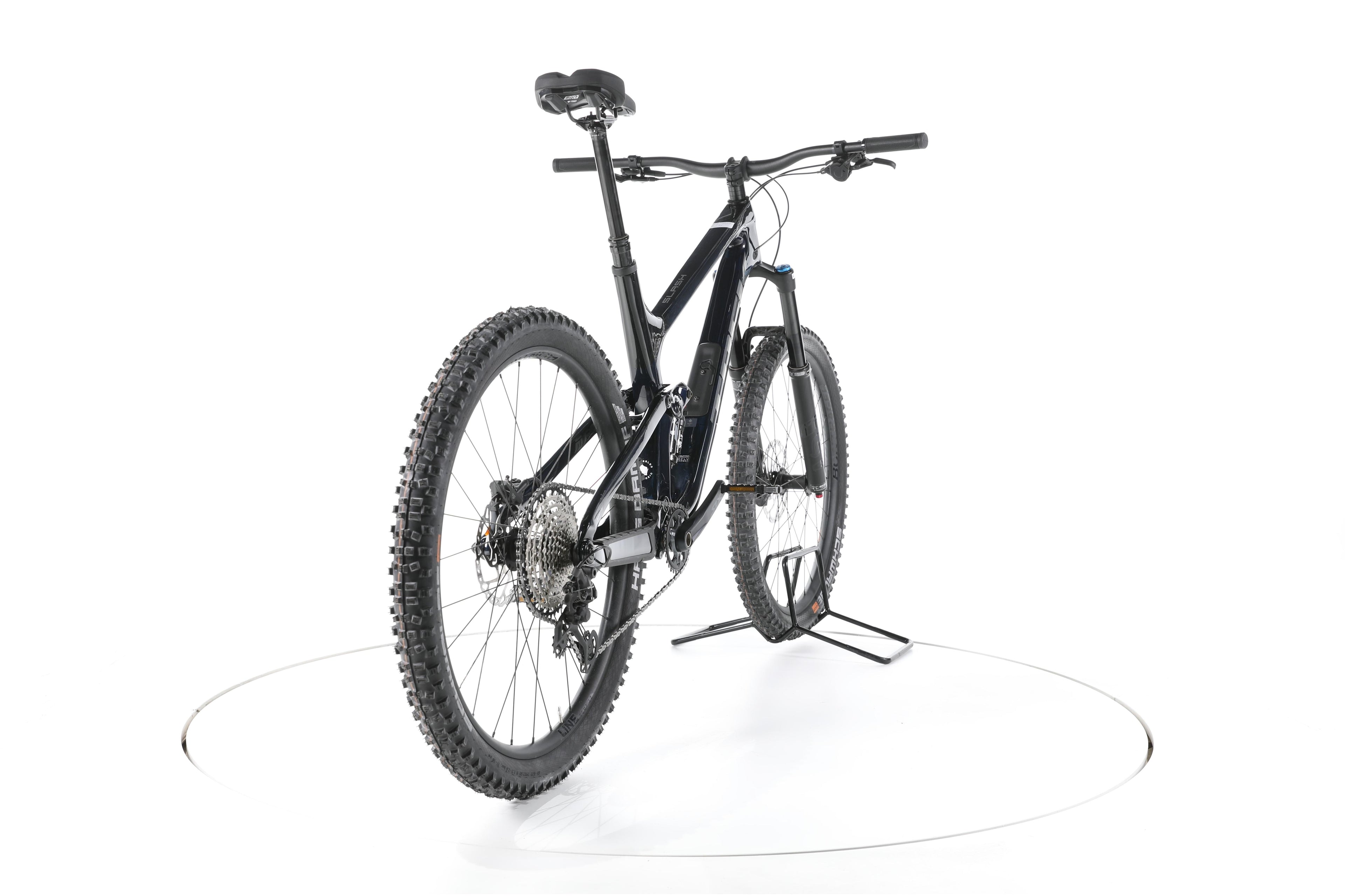 Trek Slash 9.7 Gen 5 - Image 11