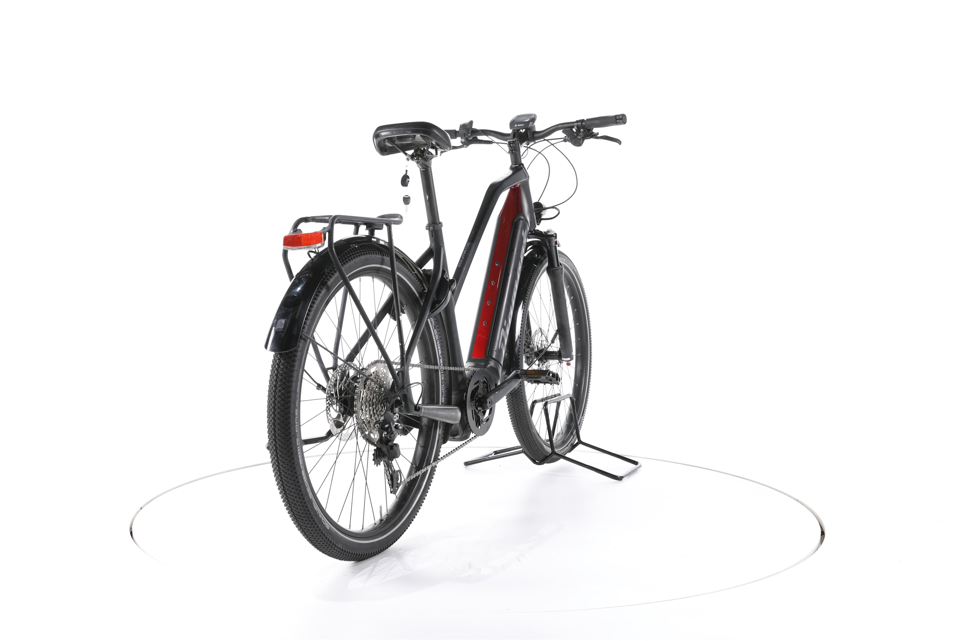 Diamant Zouma Deluxe+ Trekking E-Bike - Image 11