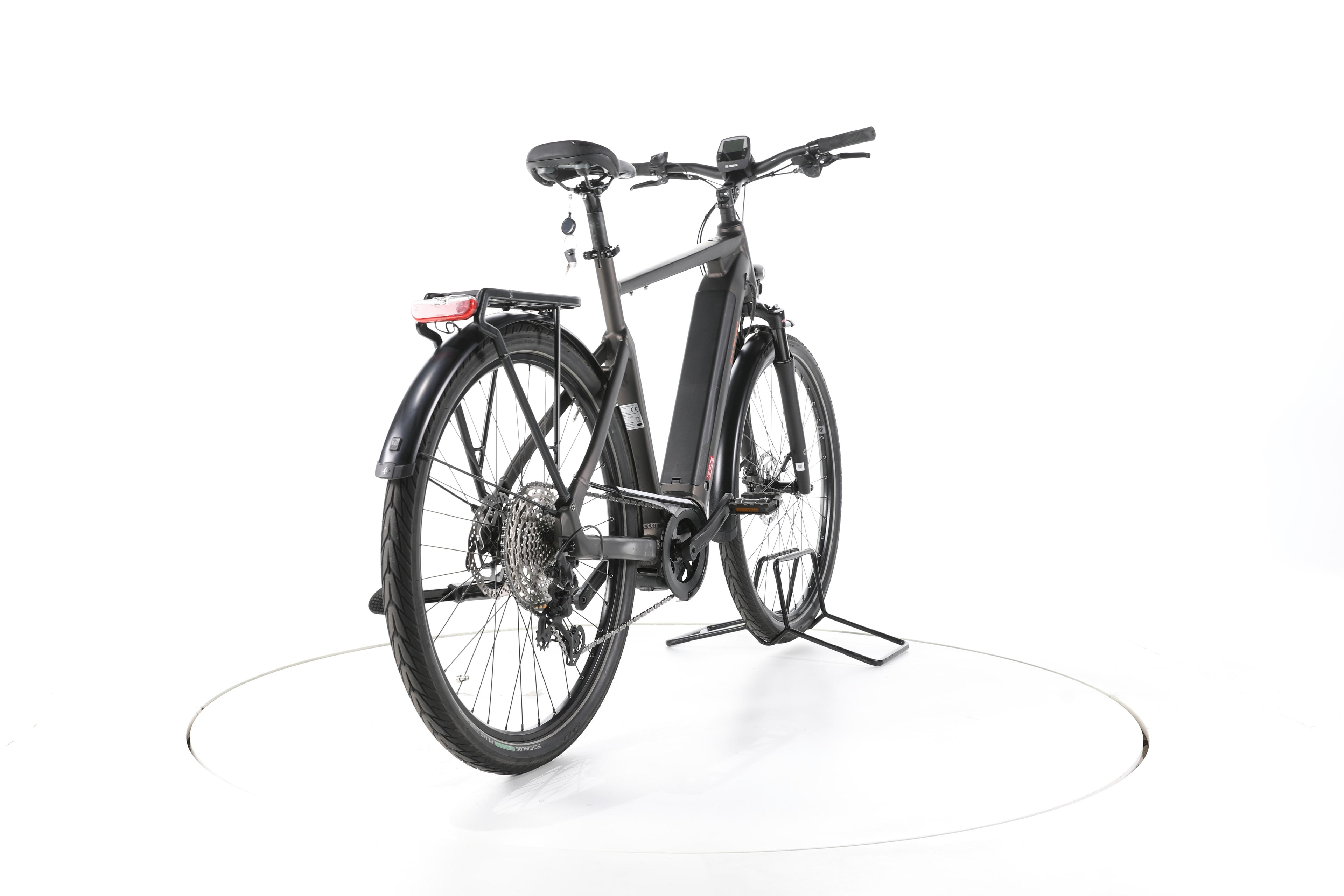 Carver Route E.530 Trekking E-Bike - Image 11